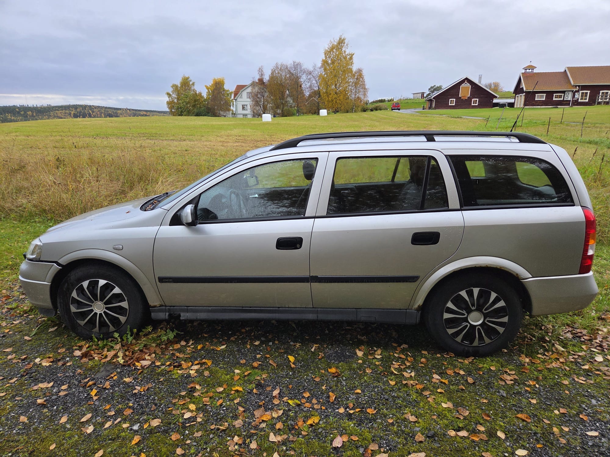 Opel Astra Caravan 1.6 Manuell 2002, bild 5/5