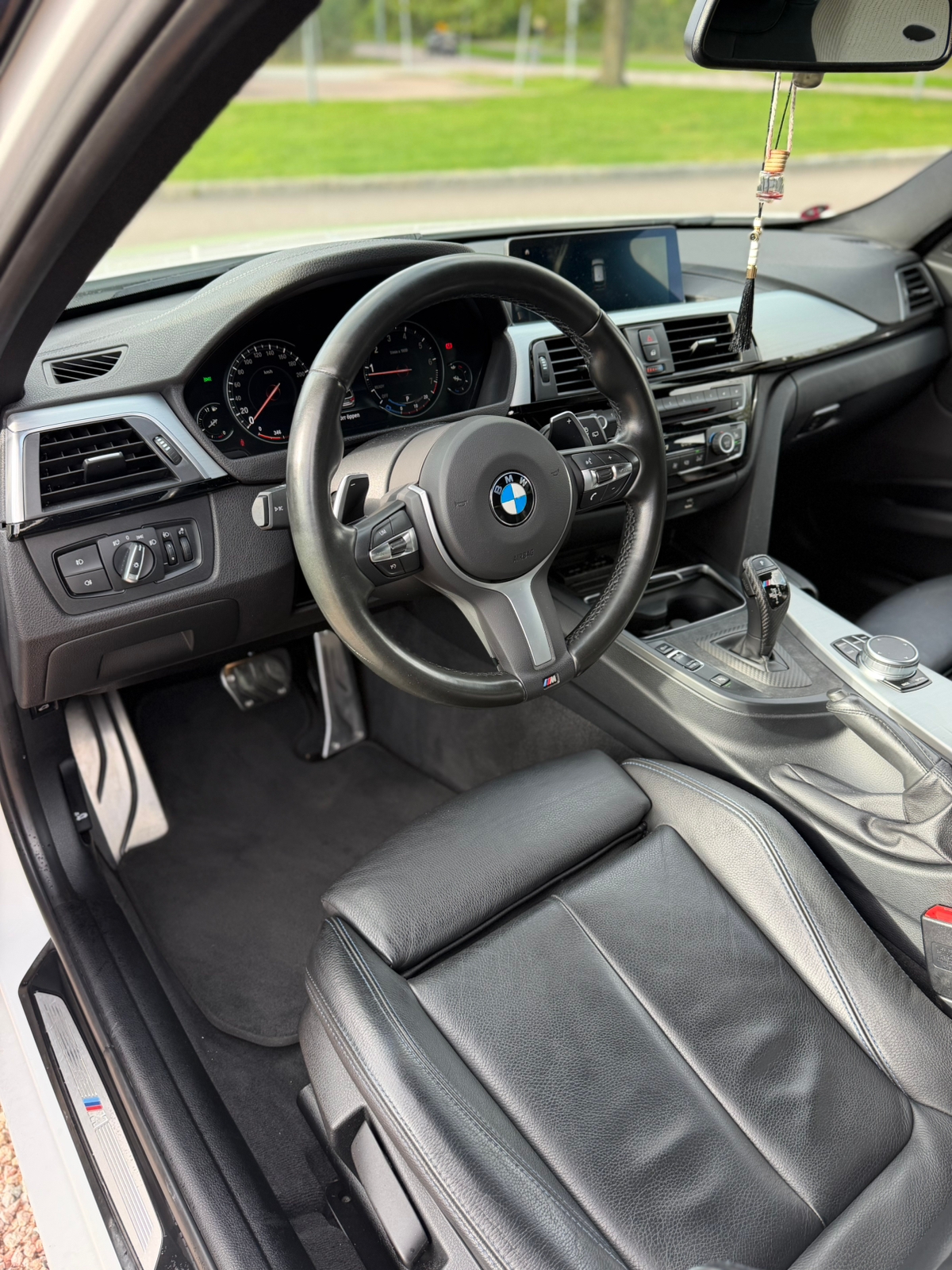 BMW 320 2019, kuva 5/8