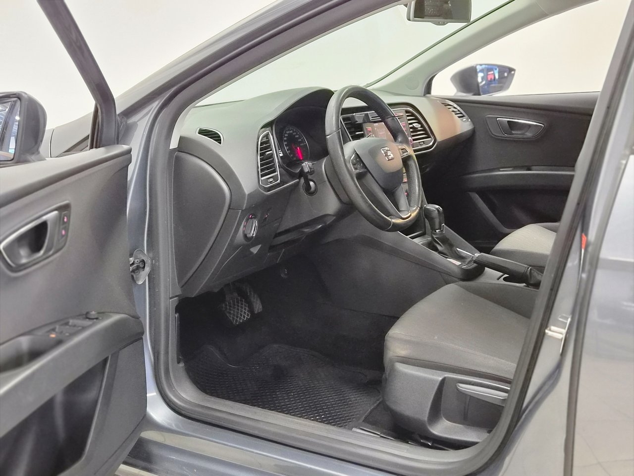 Seat Leon Kombi 1.2 TSI Style 105hk 2014, bild 5/10