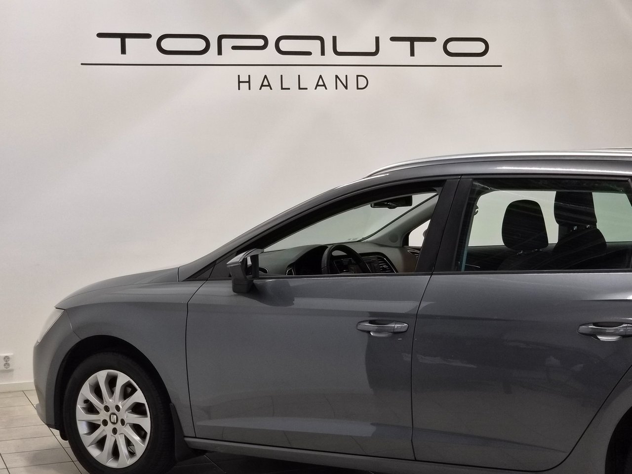 Seat Leon Kombi 1.2 TSI Style 105hk 2014, bild 4/10