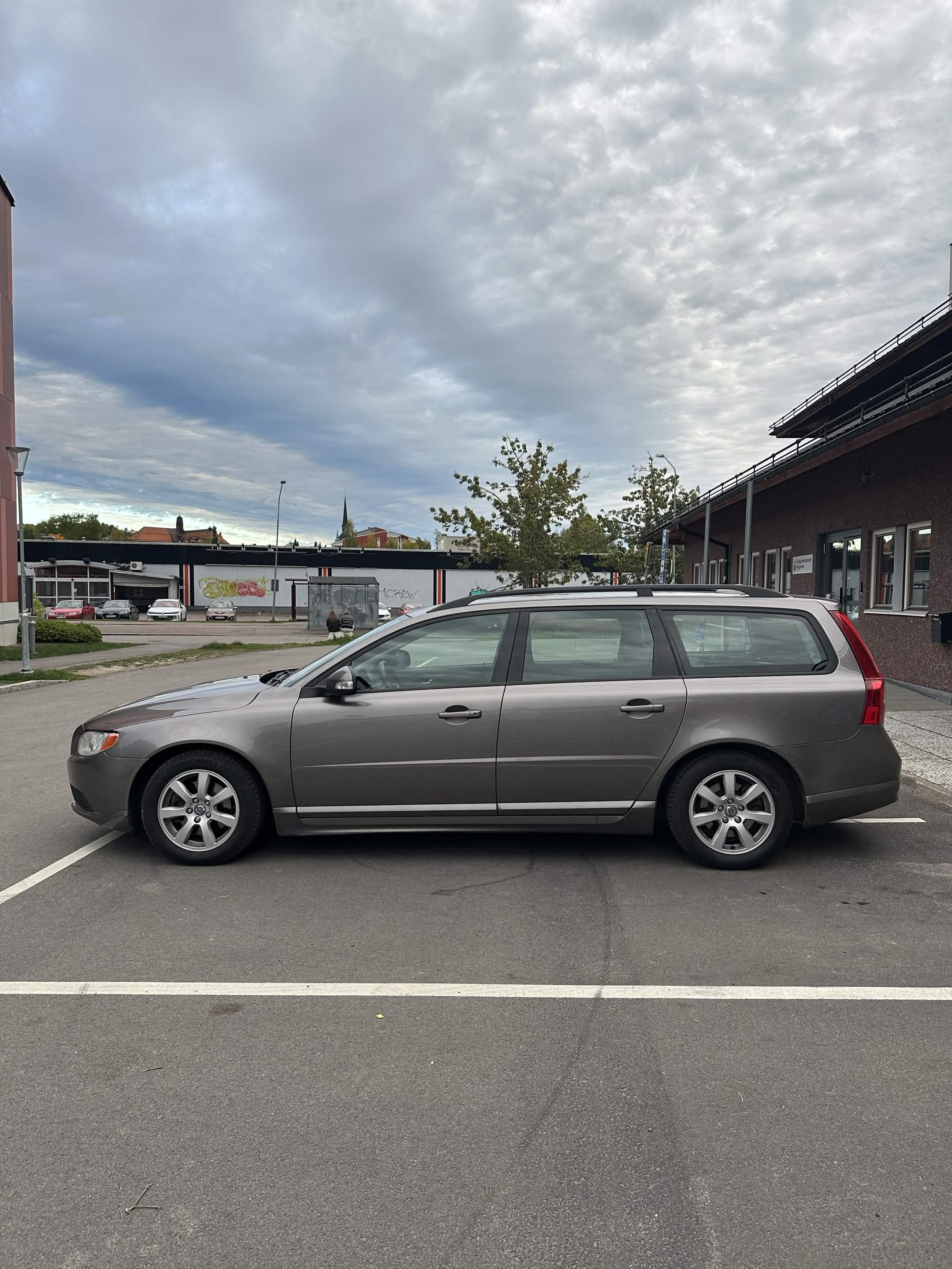 Volvo V70 1.6 D DRIVe Manuell 2011, kuva 7/10