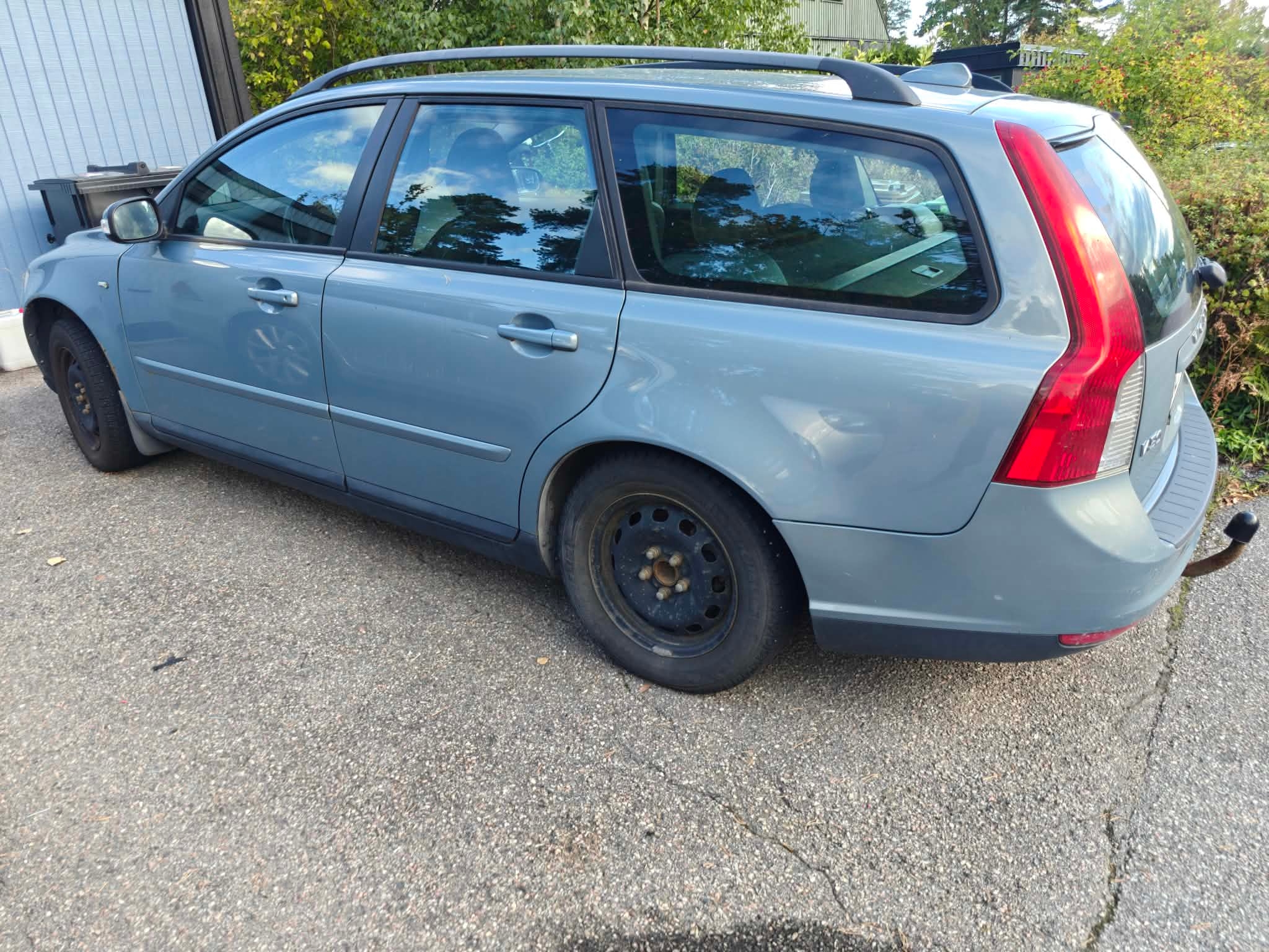 Volvo V50 1.6 D Manuell 2009, bild 2/3