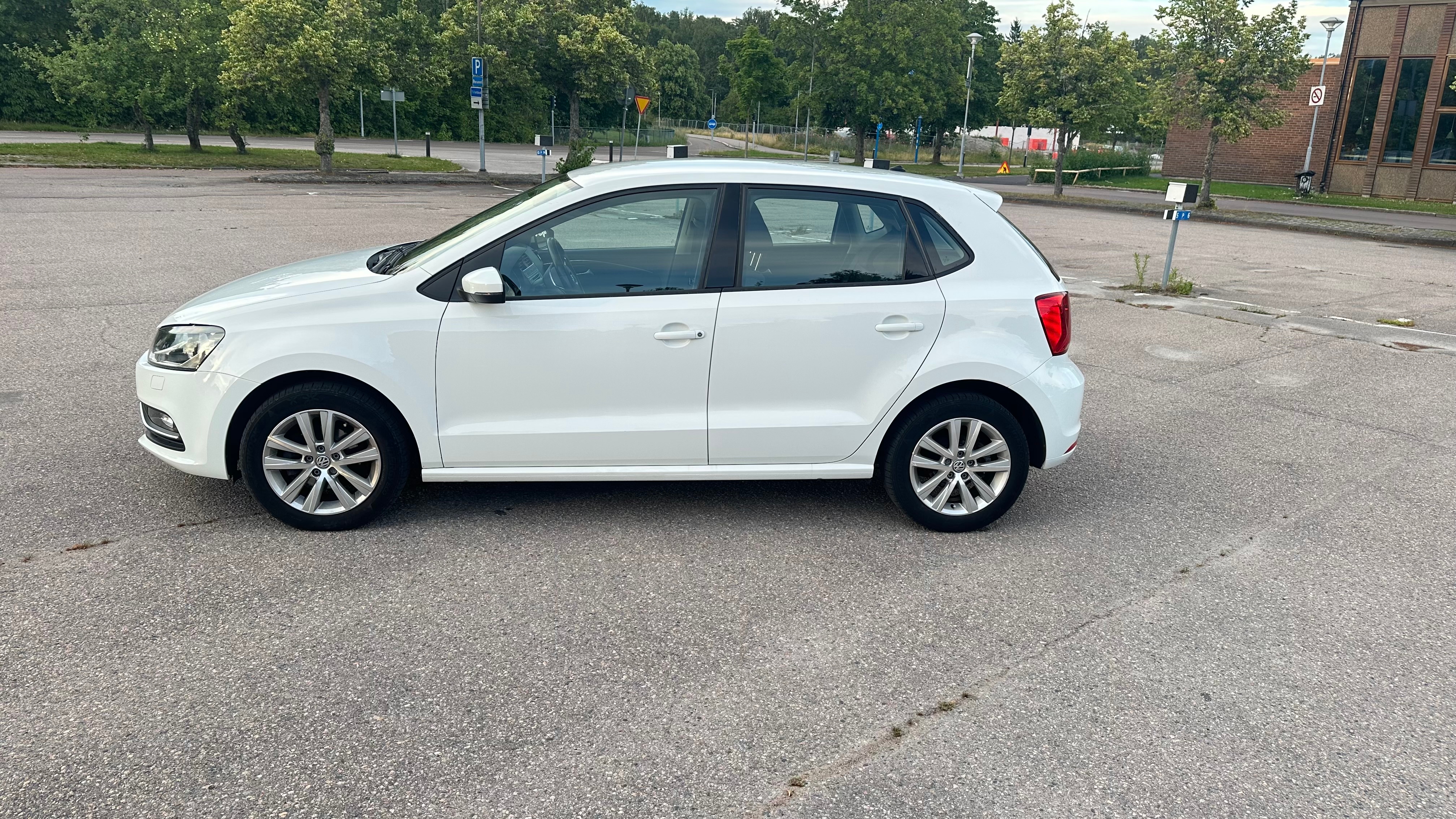 Volkswagen Polo 2016, bild 5/10