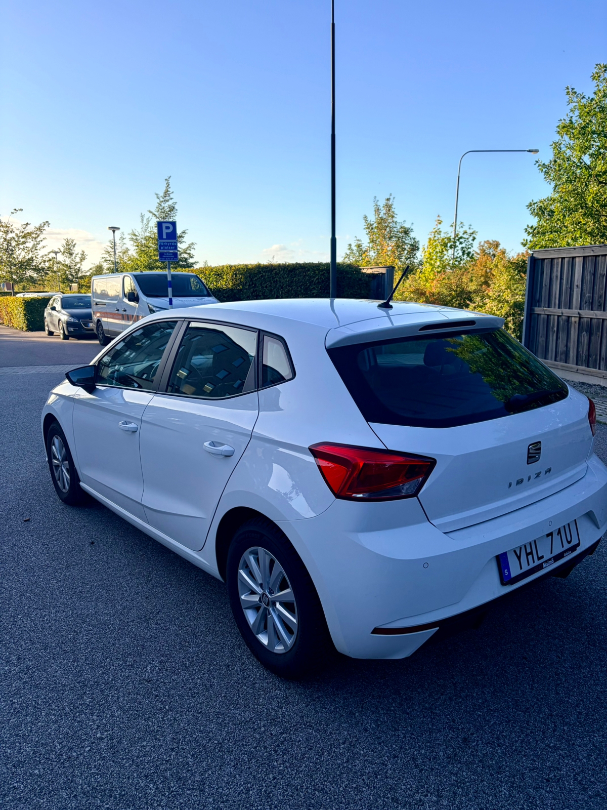 Seat Ibiza 1.0 TSI Manuell 2020, bild 4/9