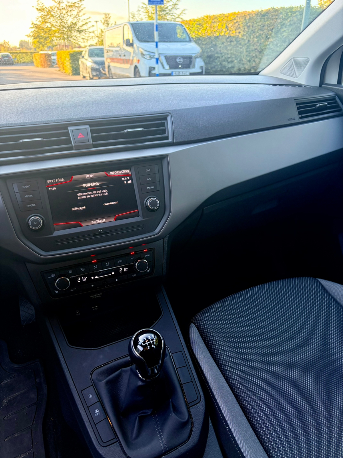 Seat Ibiza 1.0 TSI Manuell 2020, bild 7/9