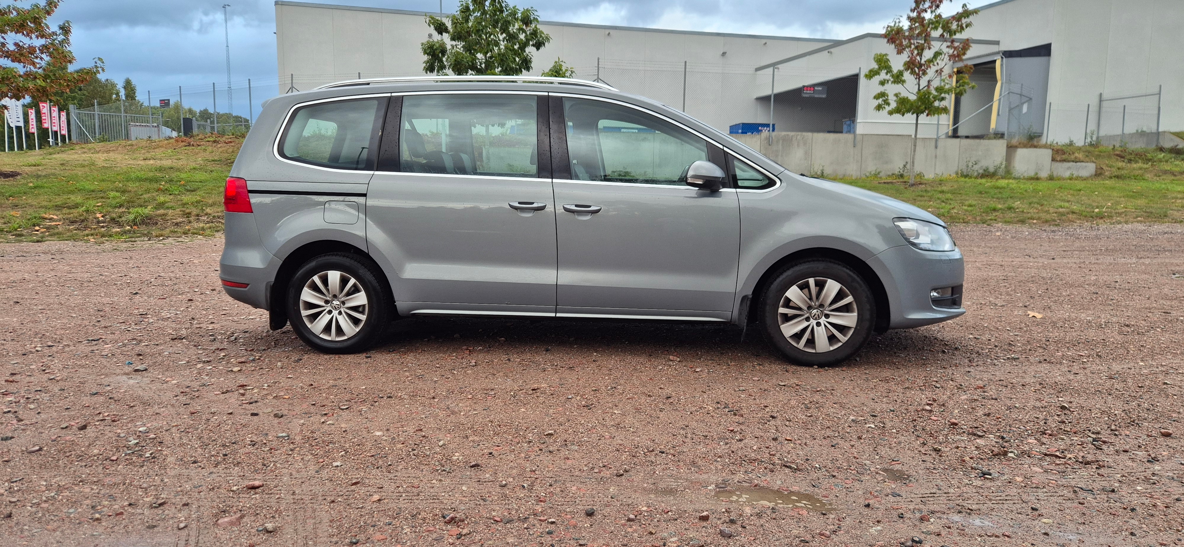 Volkswagen Sharan 2011, bild 4/9
