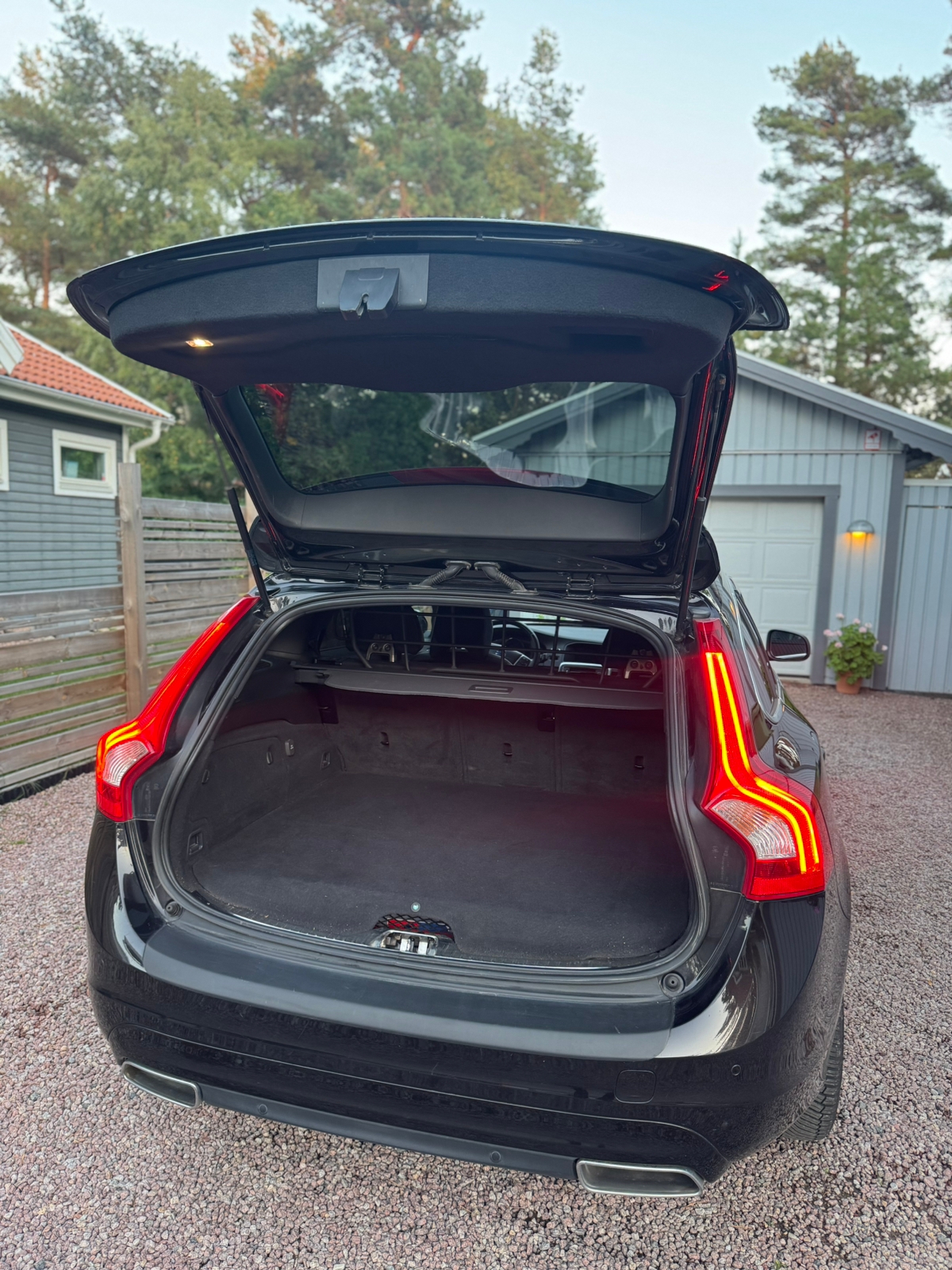 Volvo V60 D5 Twin Engine AWD Geartronic 2016, bild 5/6