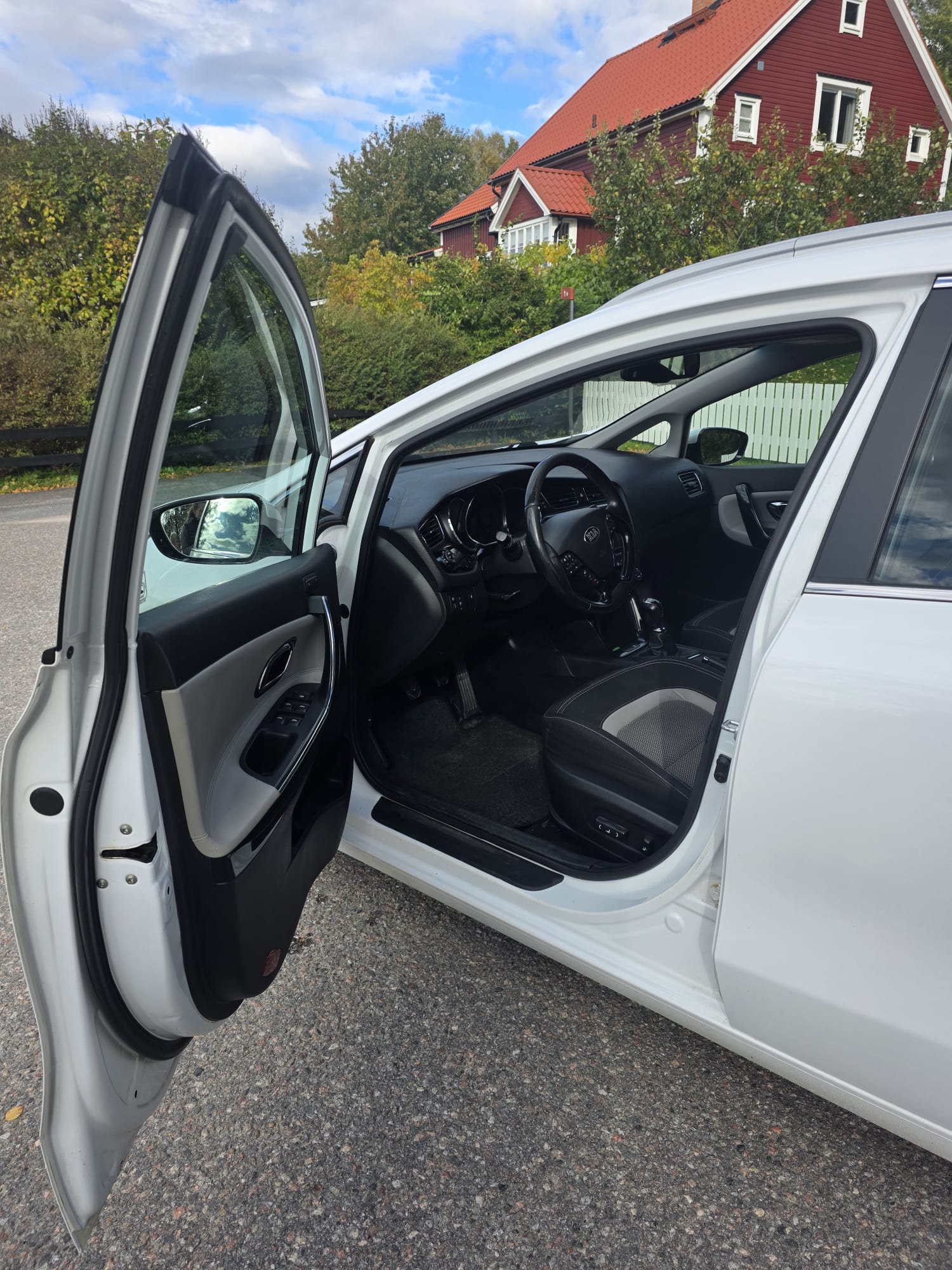 Kia Ceed _sw 1.6 CRDi Manuell 2015, bild 5/6