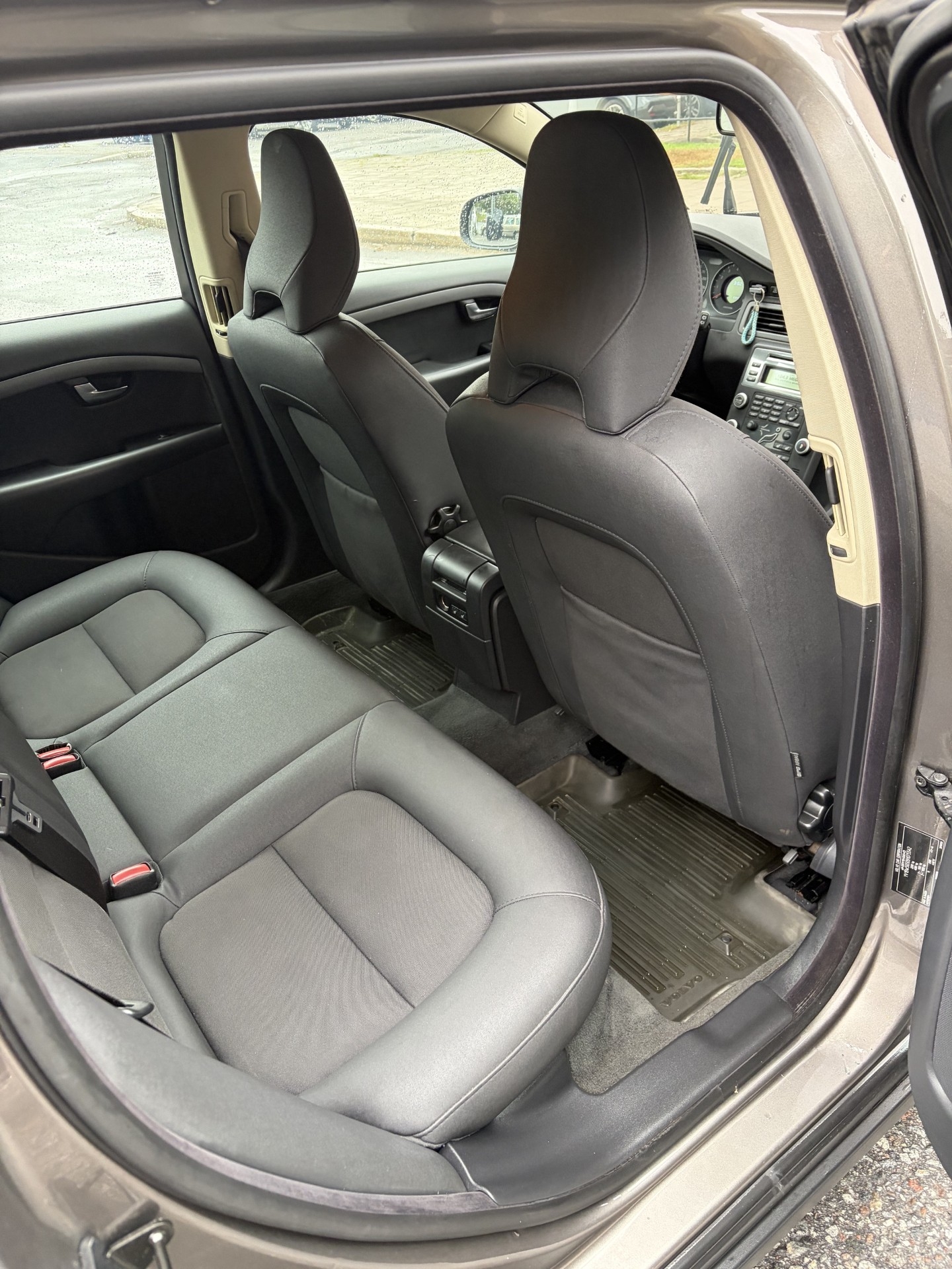 Volvo V70 2.5T Geartronic 2009, photo 5/8