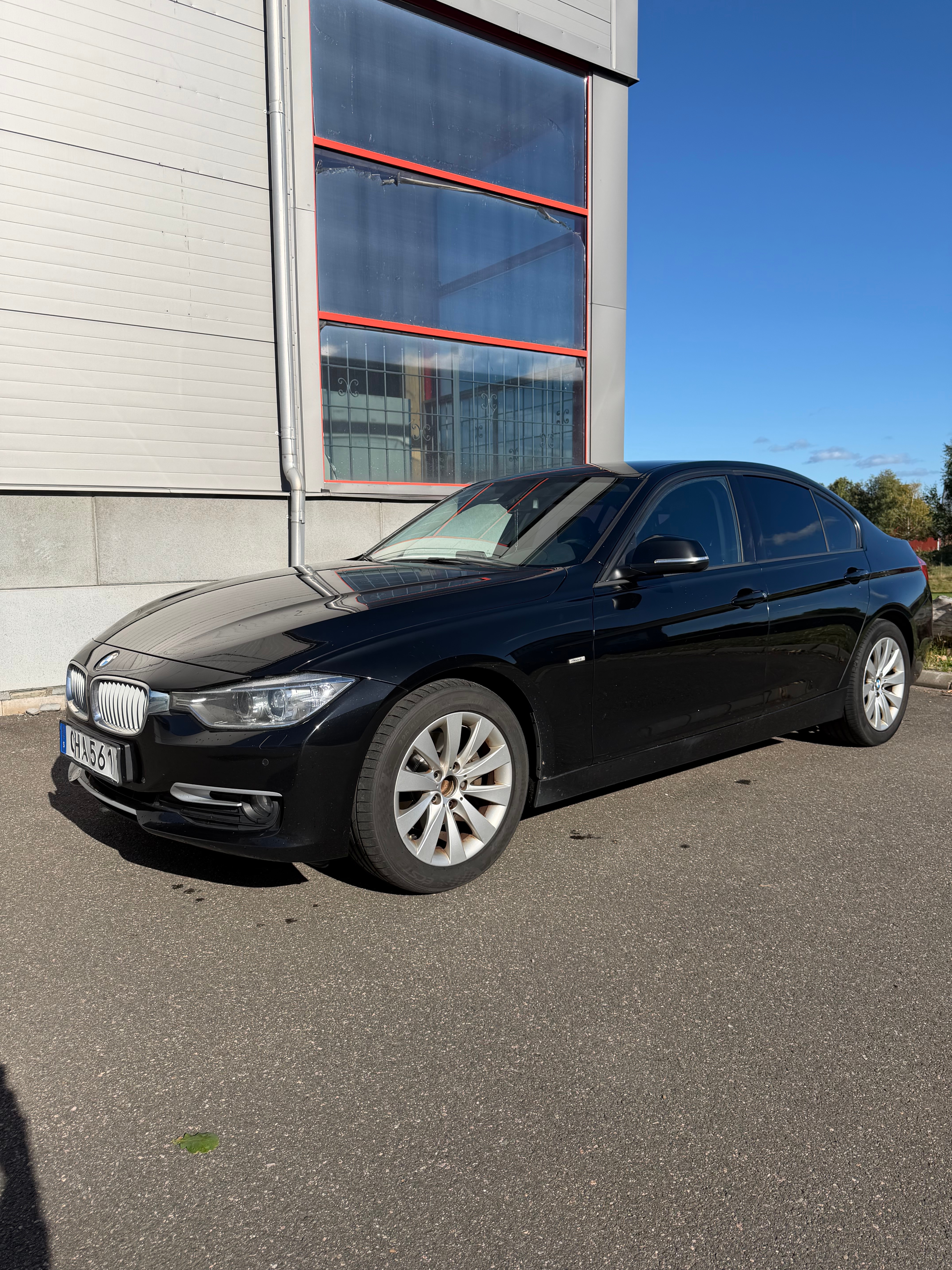 BMW 320 d Sedan Steptronic 2014, bild 5/6