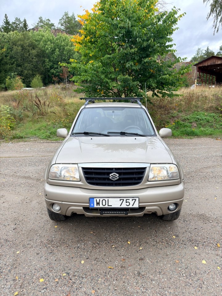 Suzuki Grand Vitara 2005, kuva 2/10