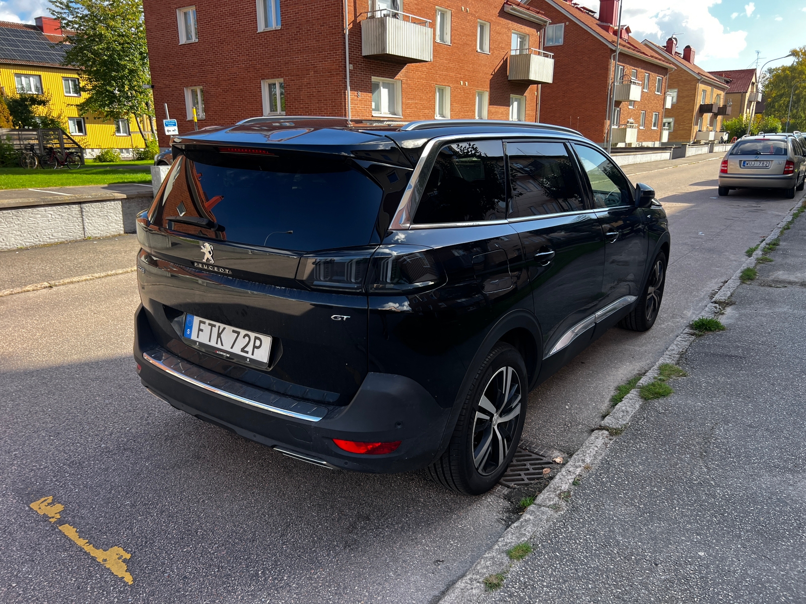 Peugeot 5008 1.2 PureTech 130 EAT 2023, bild 2/2