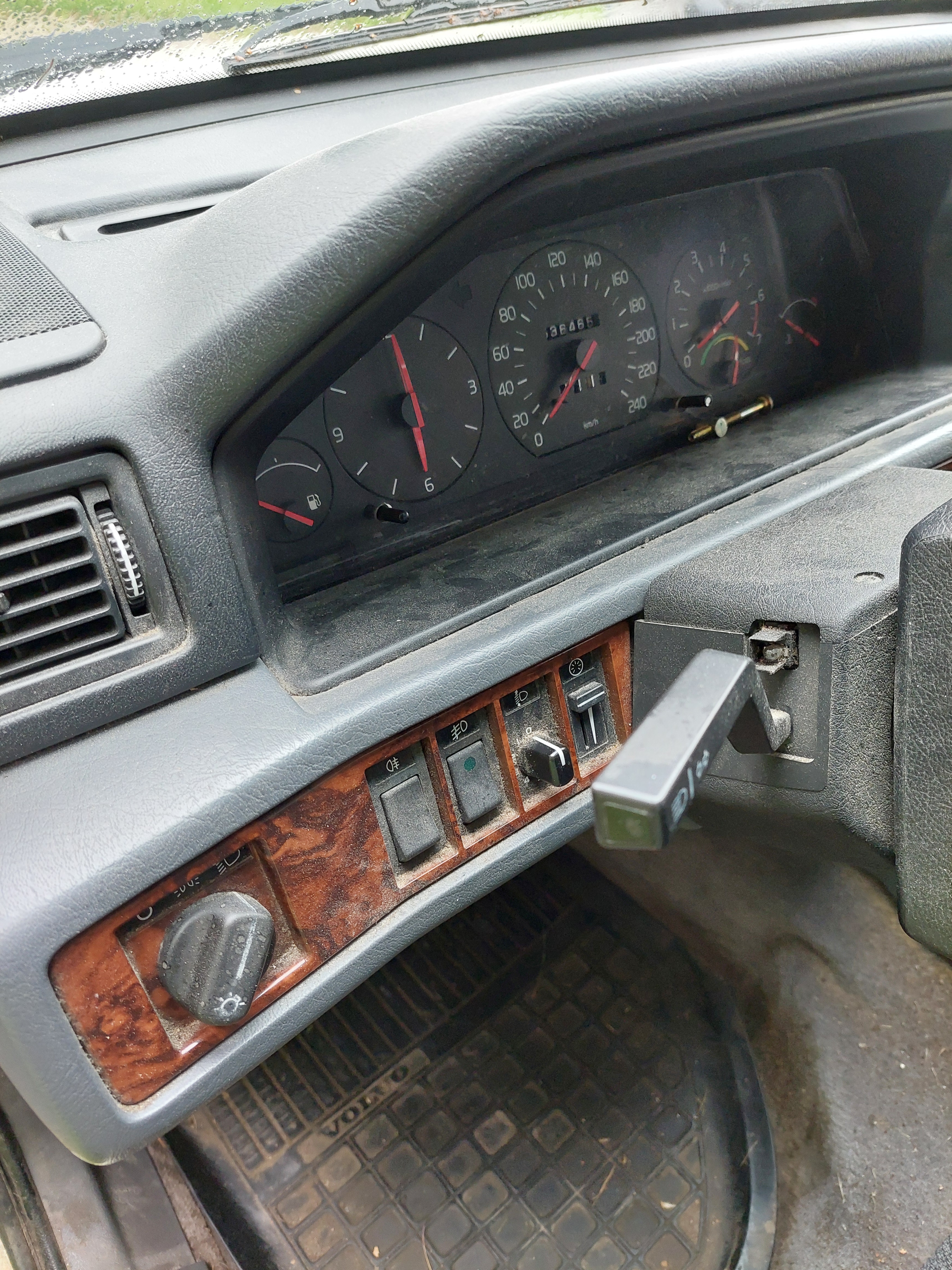 Volvo 940 Kombi 2.3 Manuell 1997, bild 5/6