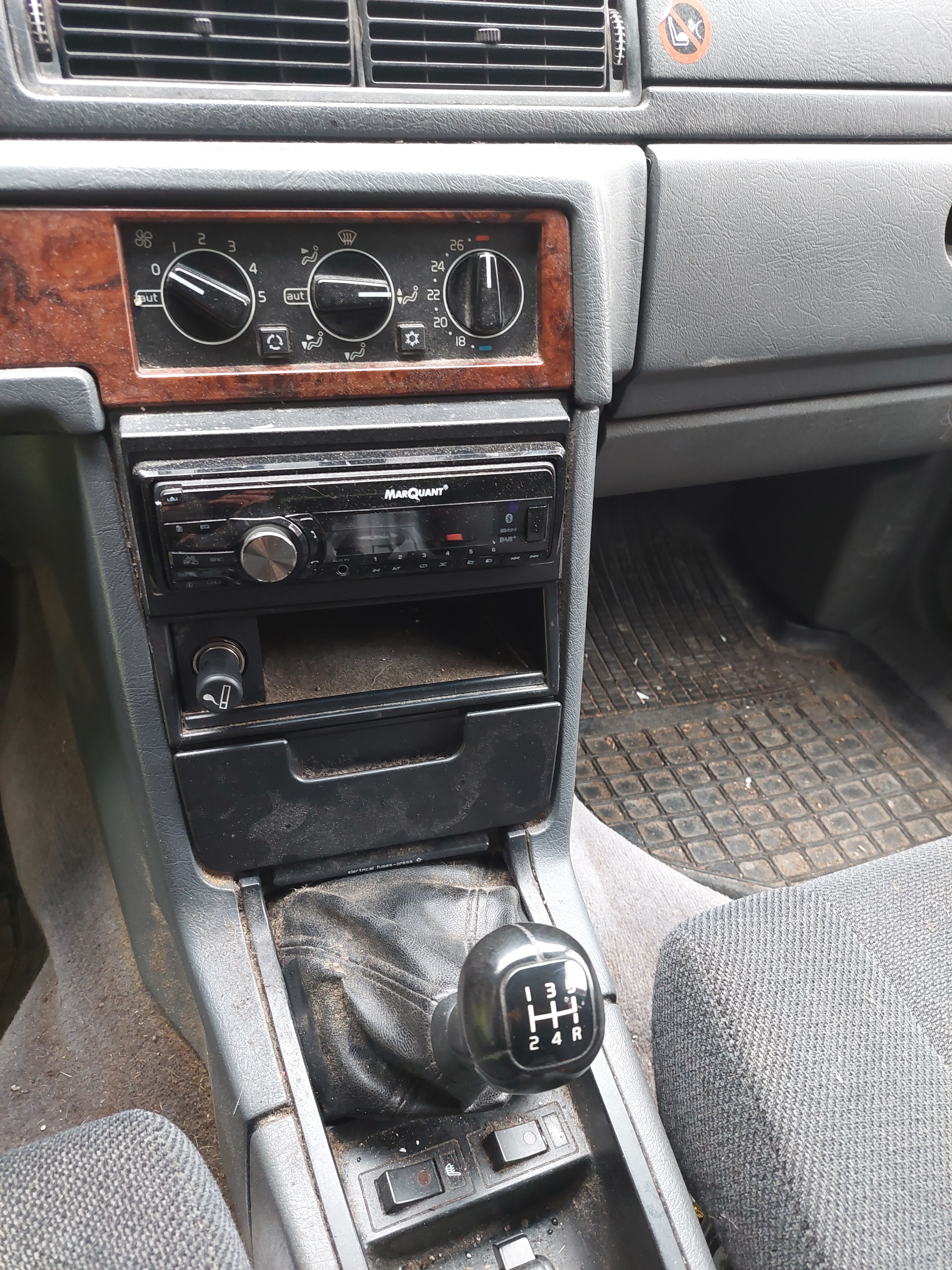 Volvo 940 Kombi 2.3 Manuell 1997, bild 6/6