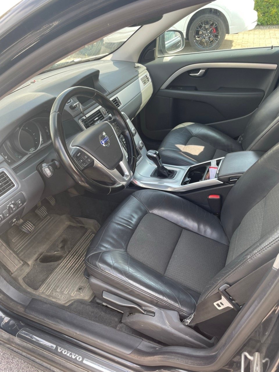 Volvo V70 D4 Manuell 2015, bild 3/5