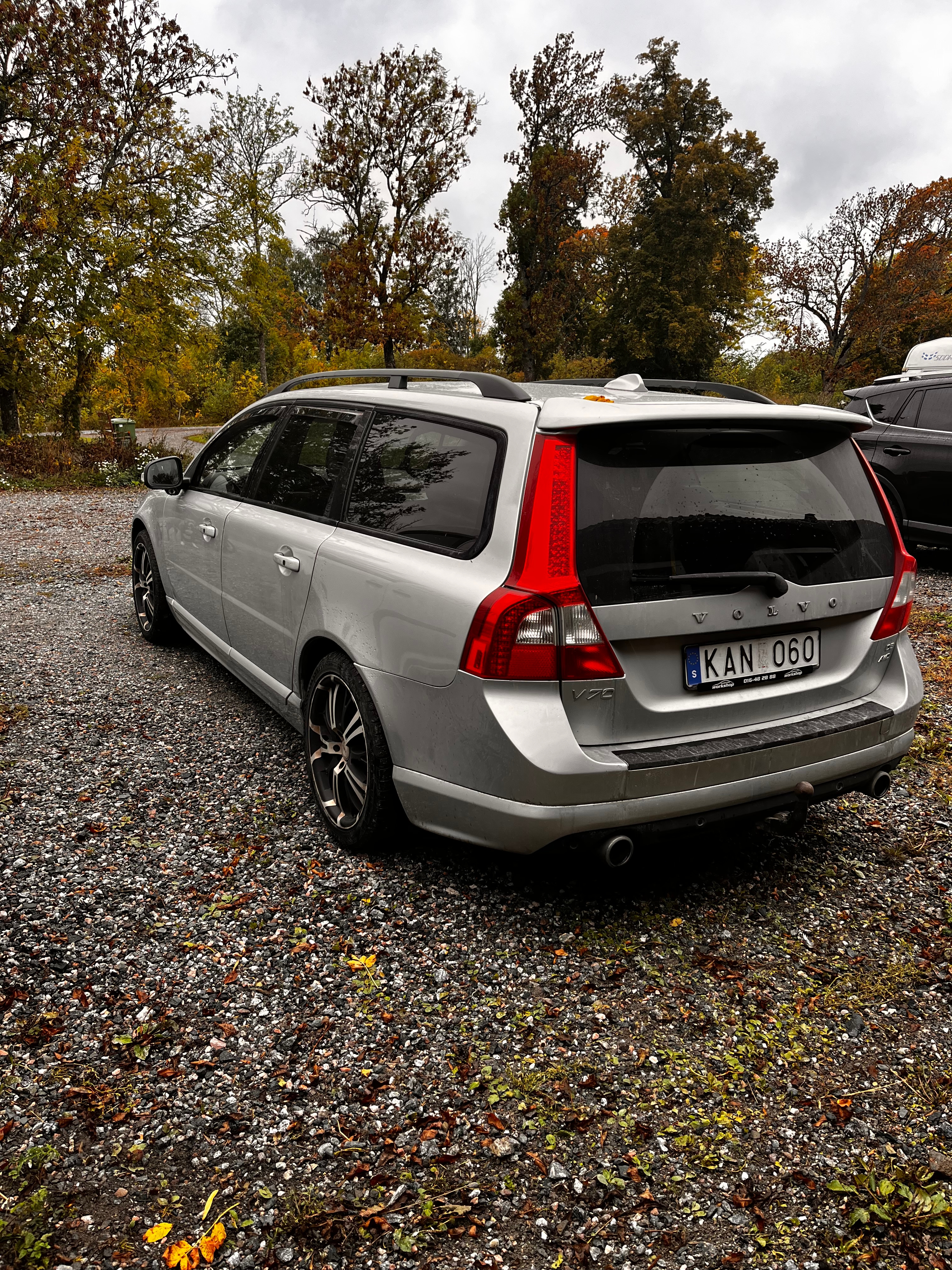 Volvo V70 D5 AWD Geartronic 2010, bild 2/3