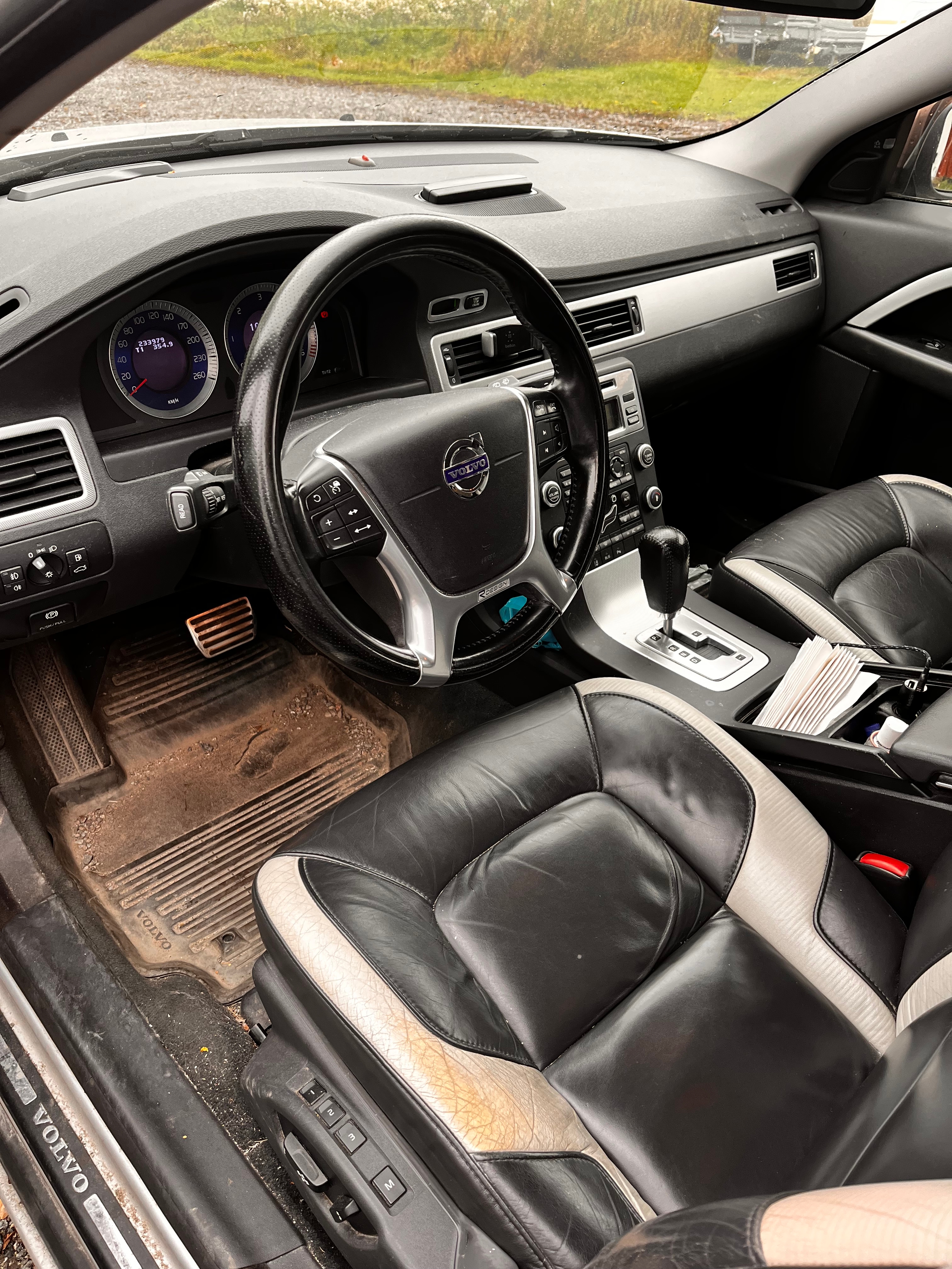 Volvo V70 D5 AWD Geartronic 2010, bild 3/3