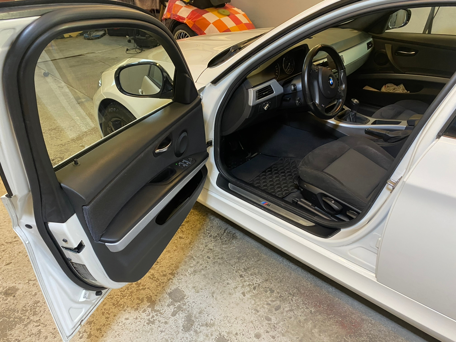 BMW 320 d xDrive Touring Manuell 2012, kuva 5/6