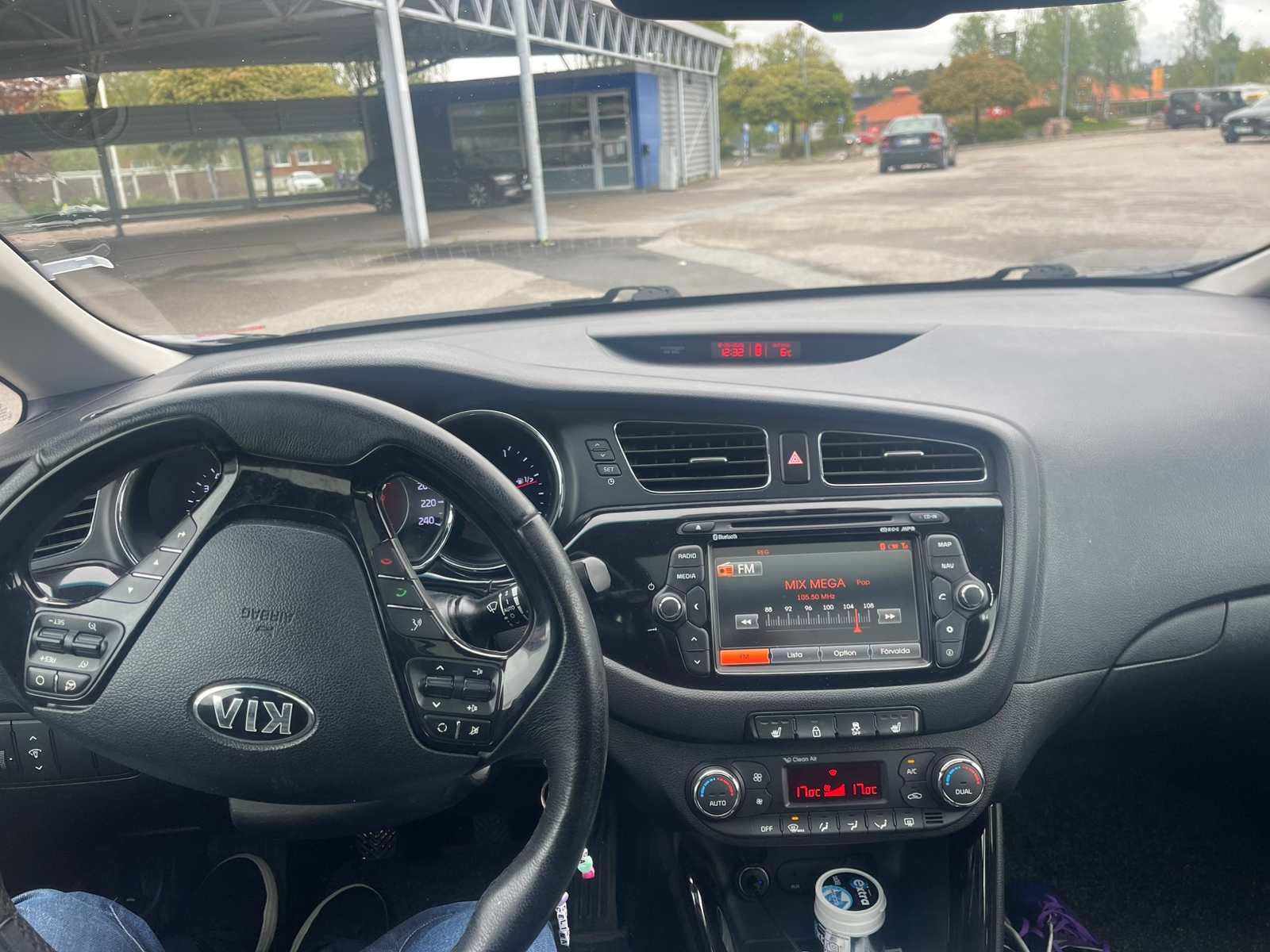 Kia Ceed _sw 1.6 CRDi Manuell 2015, kuva 7/9