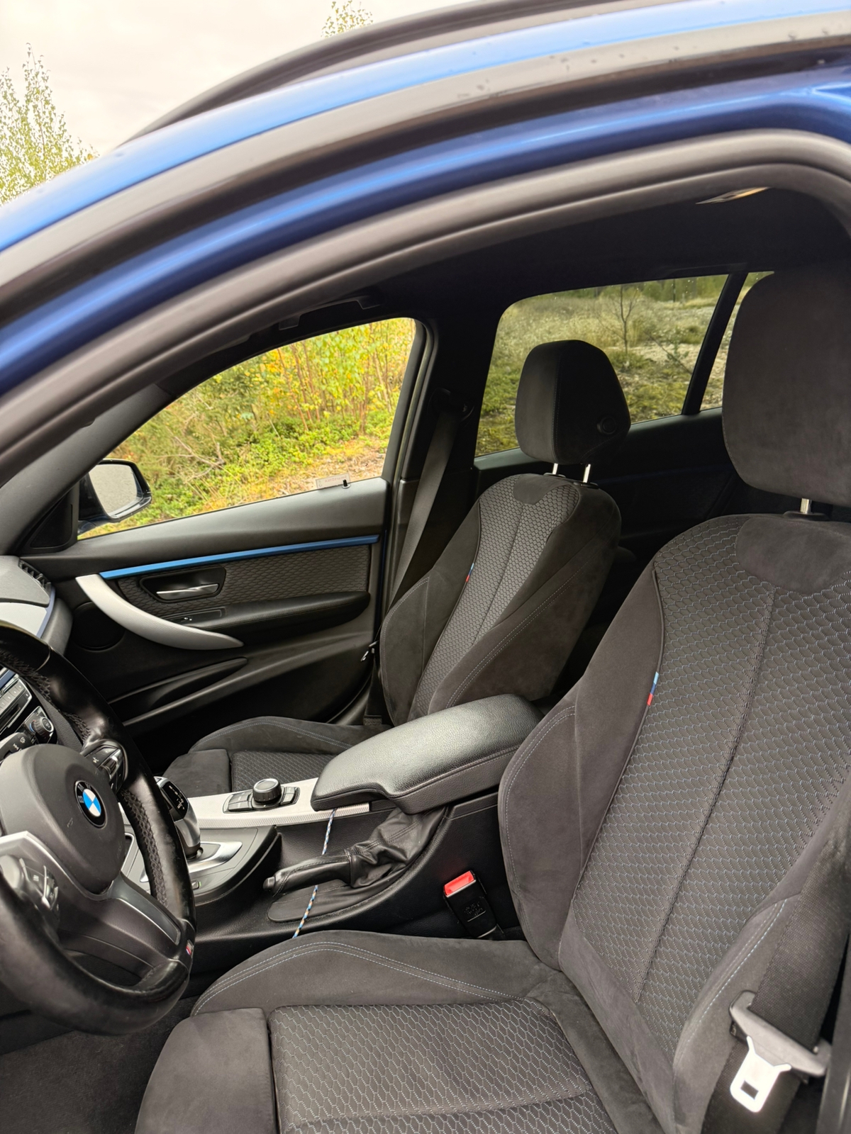 BMW 320 d xDrive Touring Steptronic 2016, bild 6/6