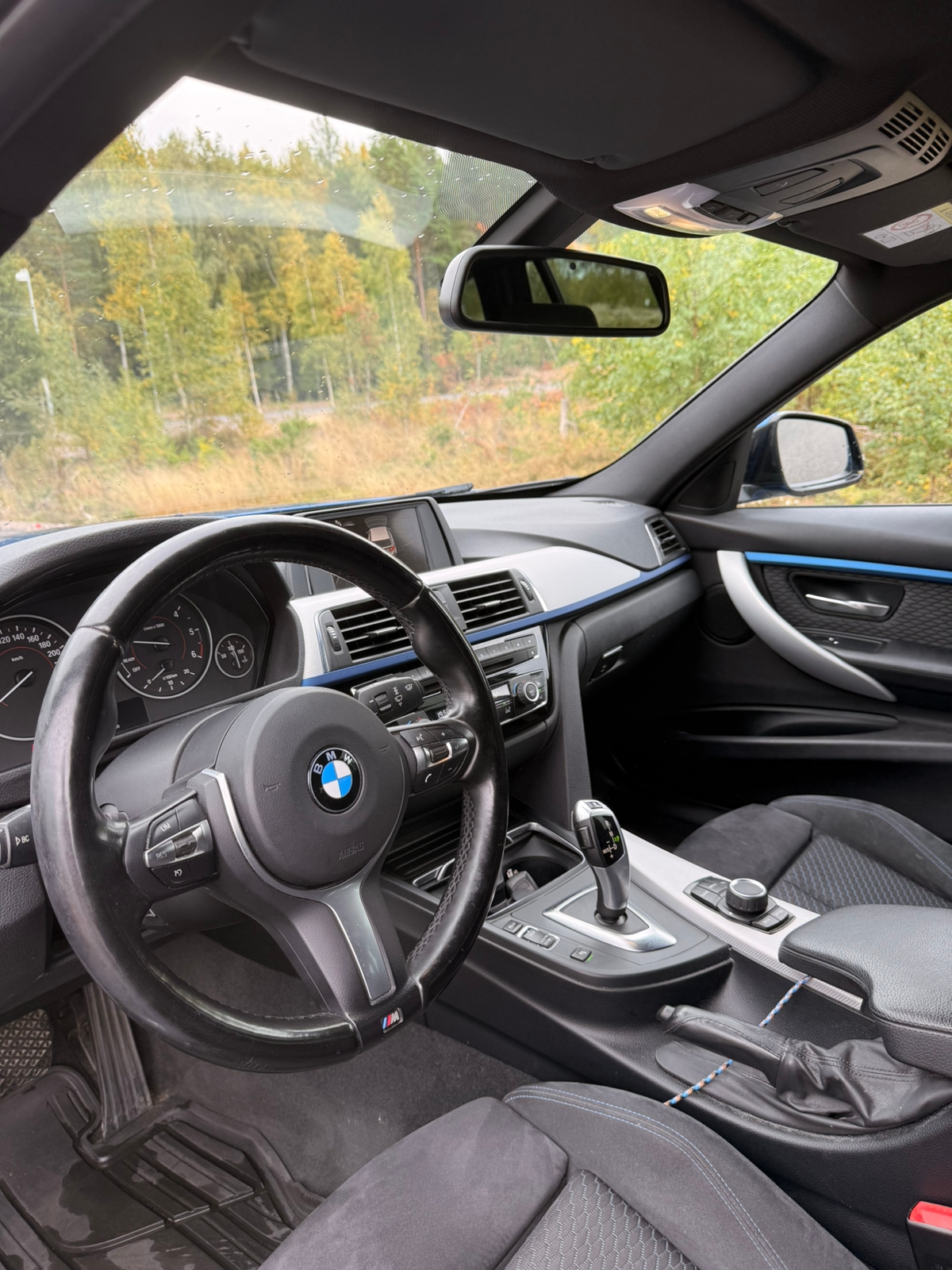 BMW 320 d xDrive Touring Steptronic 2016, bild 5/6