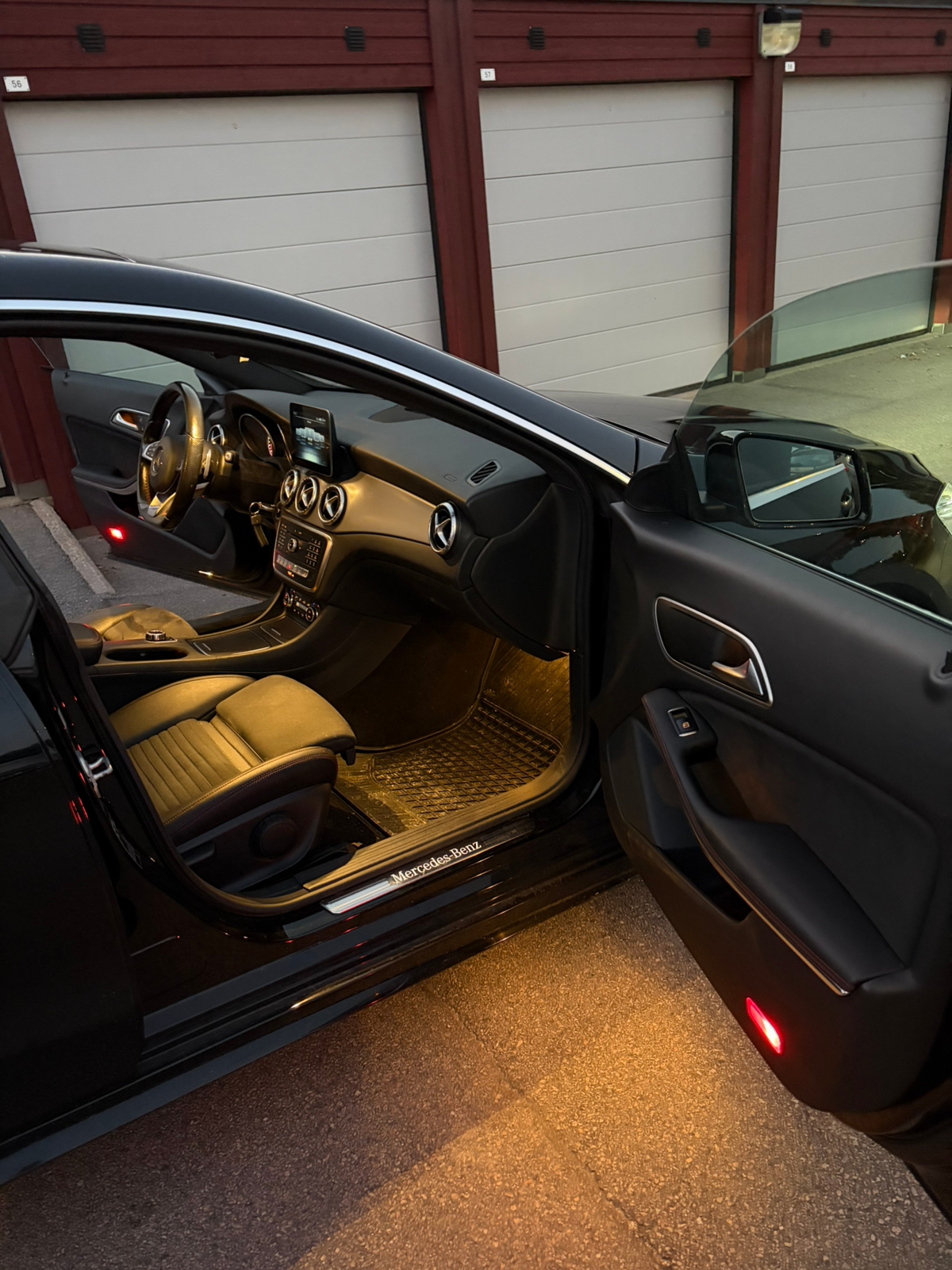 Mercedes-Benz CLA 2017, bild 5/6