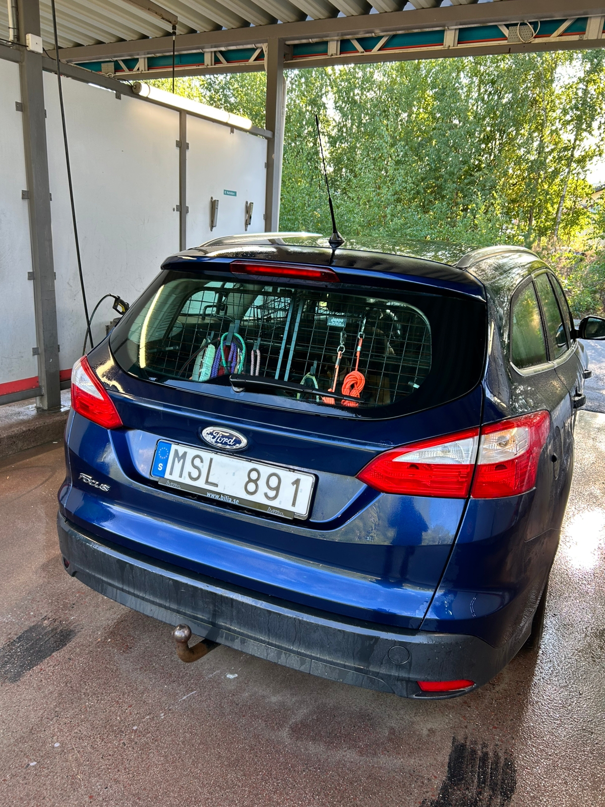 Ford Focus Kombi 1.6 TDCi Manuell 2012, photo 2/6