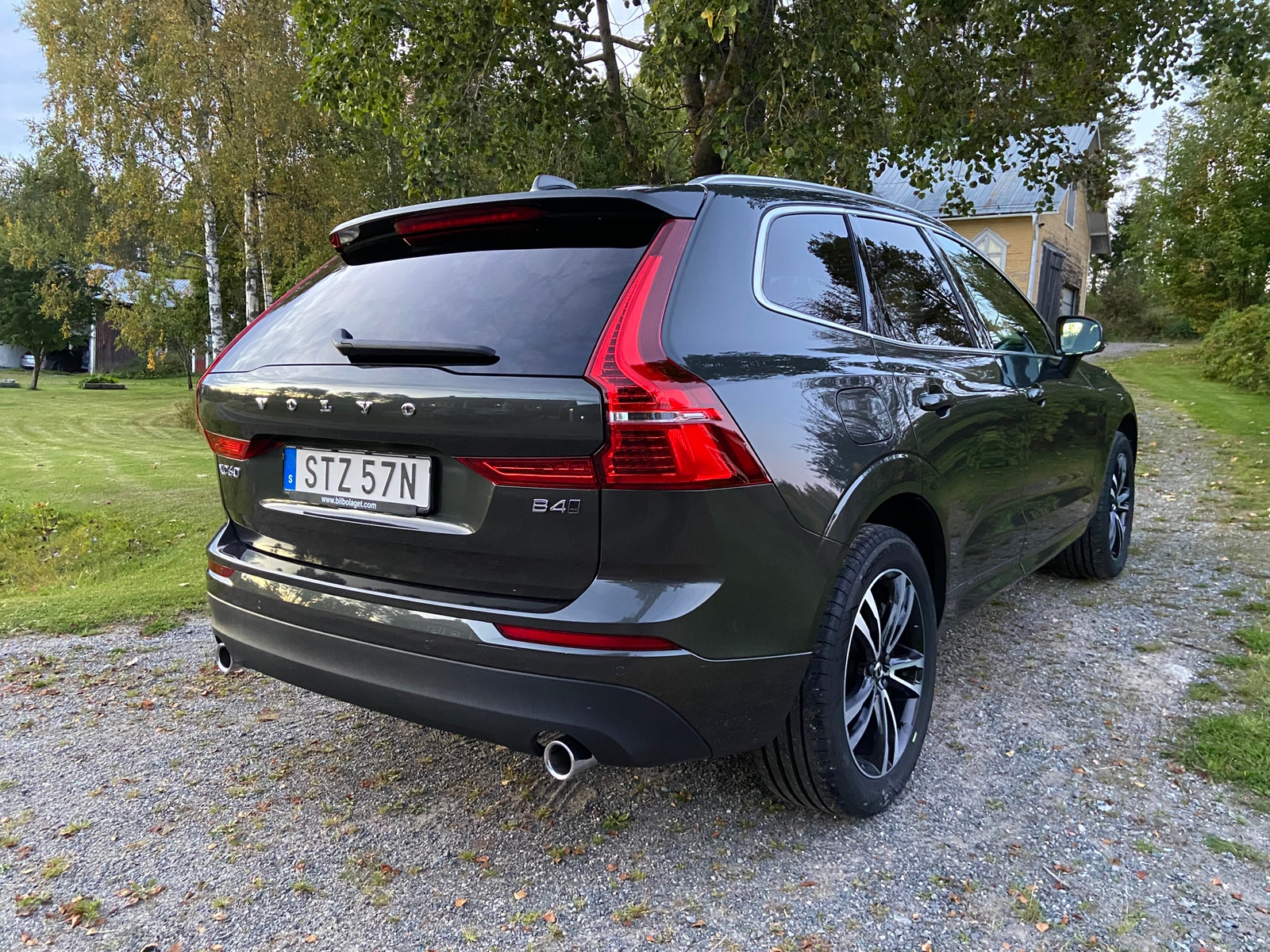 Volvo XC60 B4 AWD Geartronic 2021, photo 2/10
