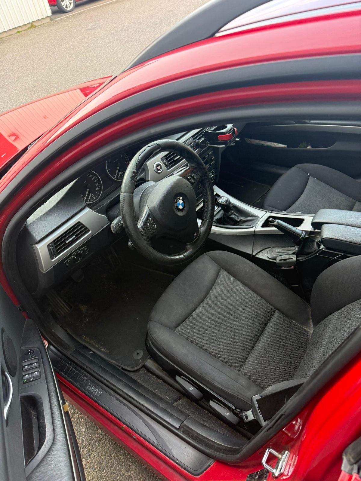 BMW 320d 2007, bild 2/10