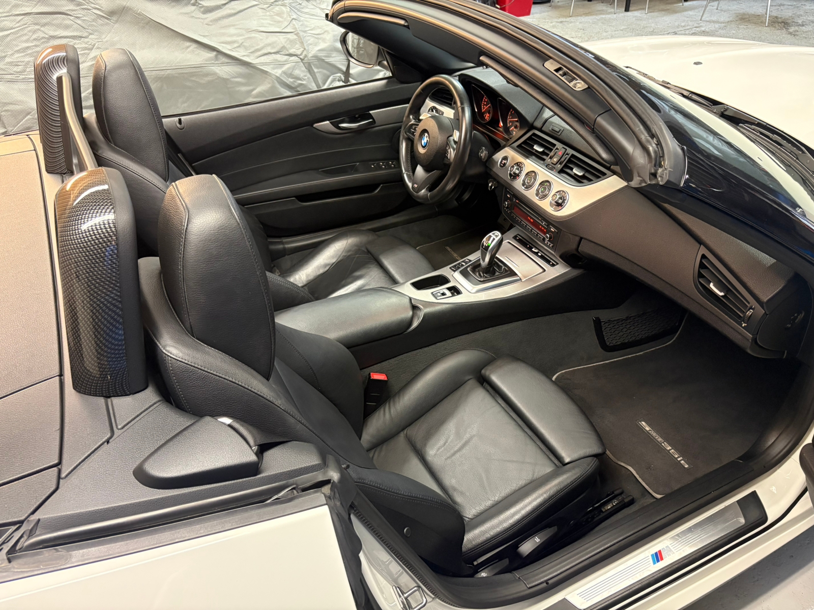 BMW Z4 sDrive35is DCT Svensksåld 2011, bild 7/10