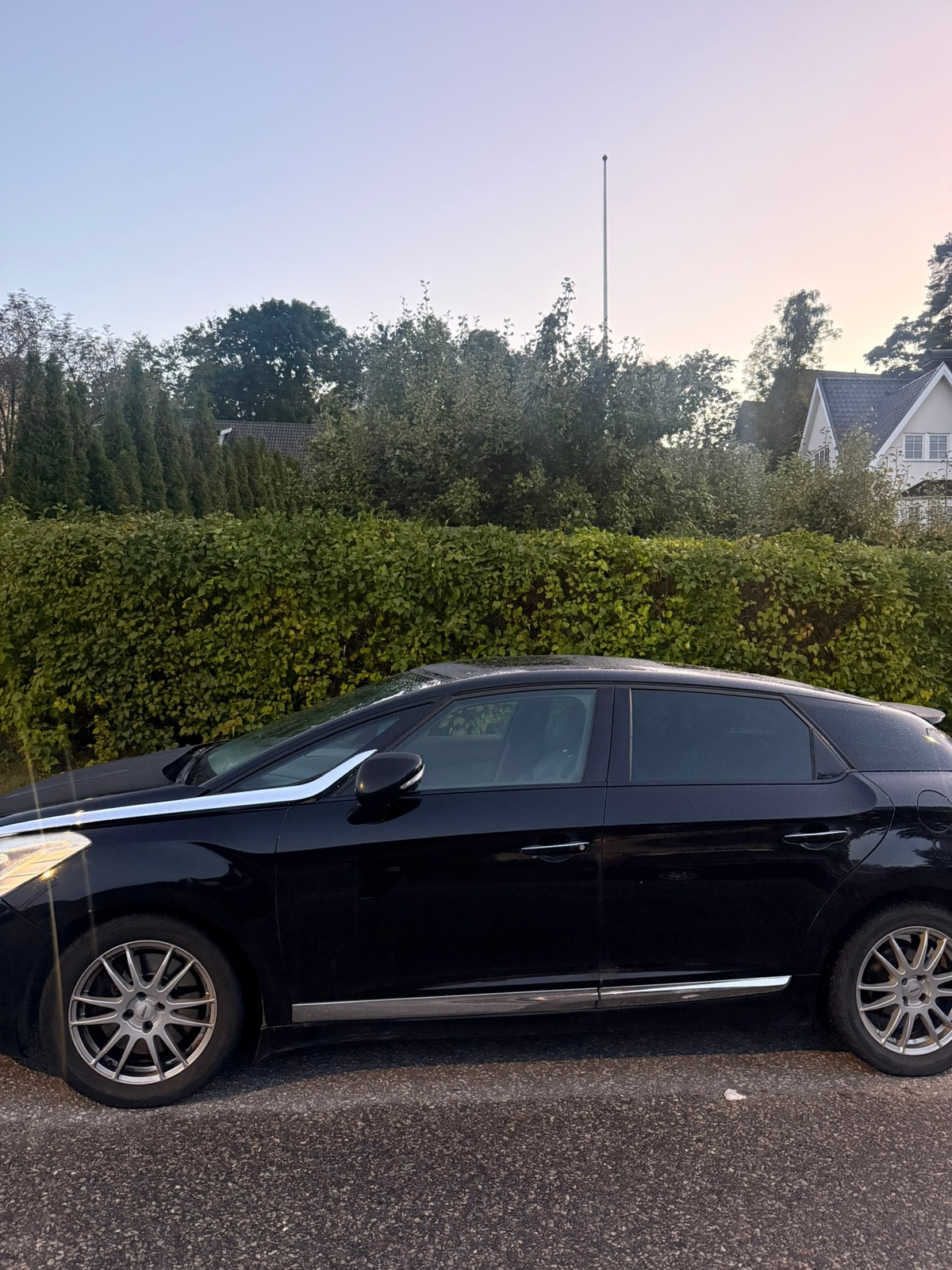 Citroen DS5 2.0 HDi Automatisk 2012, bild 2/8