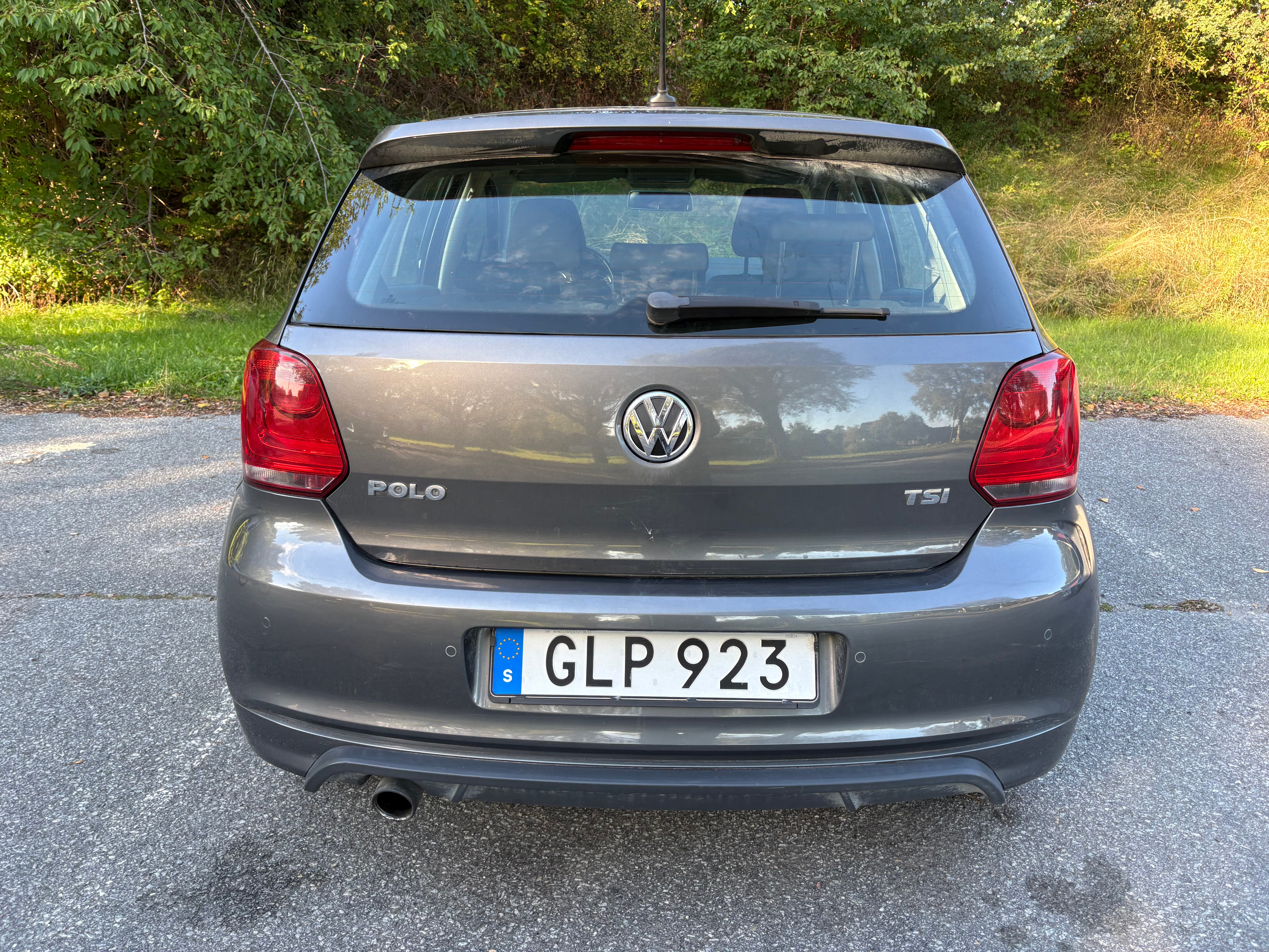 Volkswagen Polo 5-dörrar 1.2 TSI Manuell 2013, bild 2/5