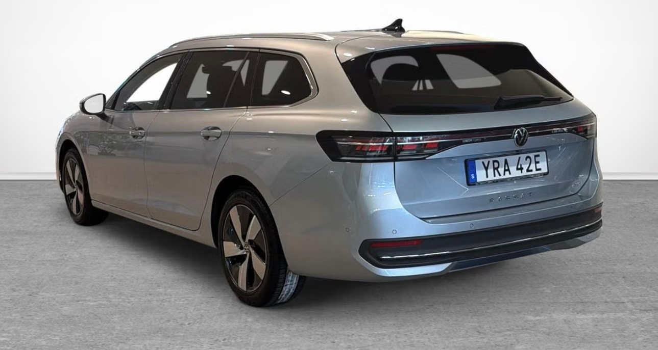 Volkswagen Passat 2024, bild 2/10