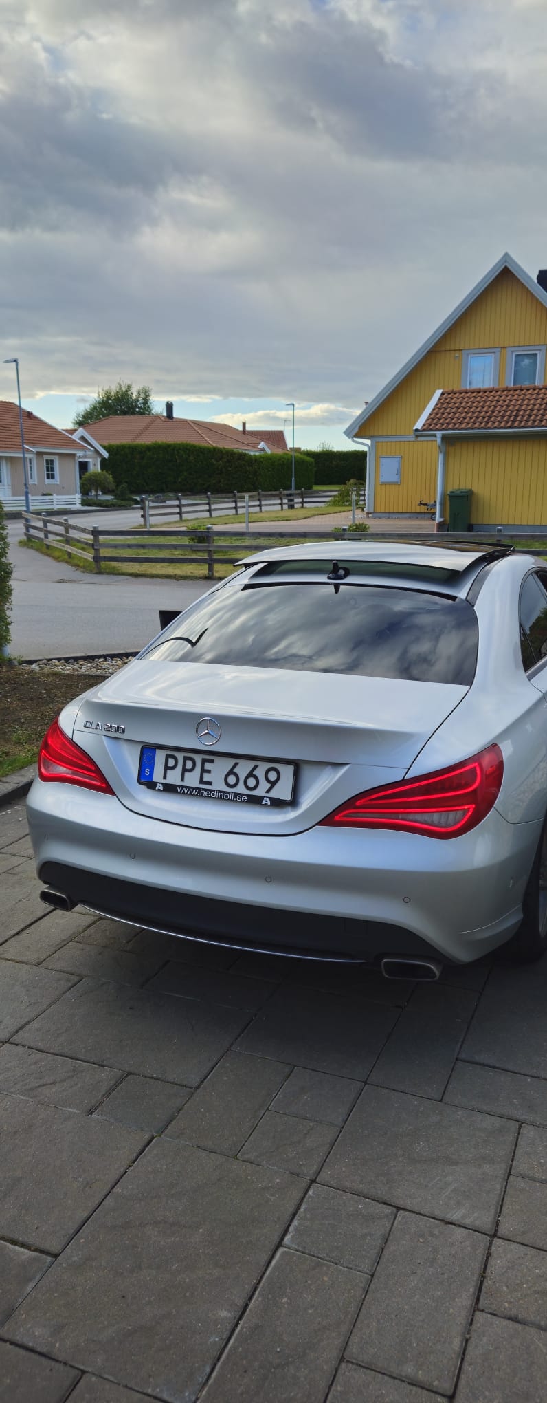Mercedes-Benz CLA 200 7G-DCT 2015, kuva 4/8
