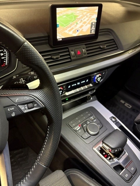 Audi Q5 55 TFSI e Quattro S-Line 367hk 2020, bild 7/14
