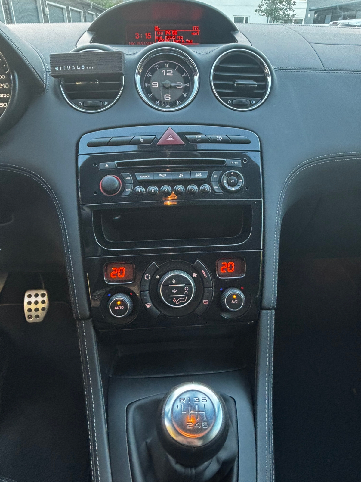 Peugeot RCZ 1.6 THP Manuell 2010, photo 7/10