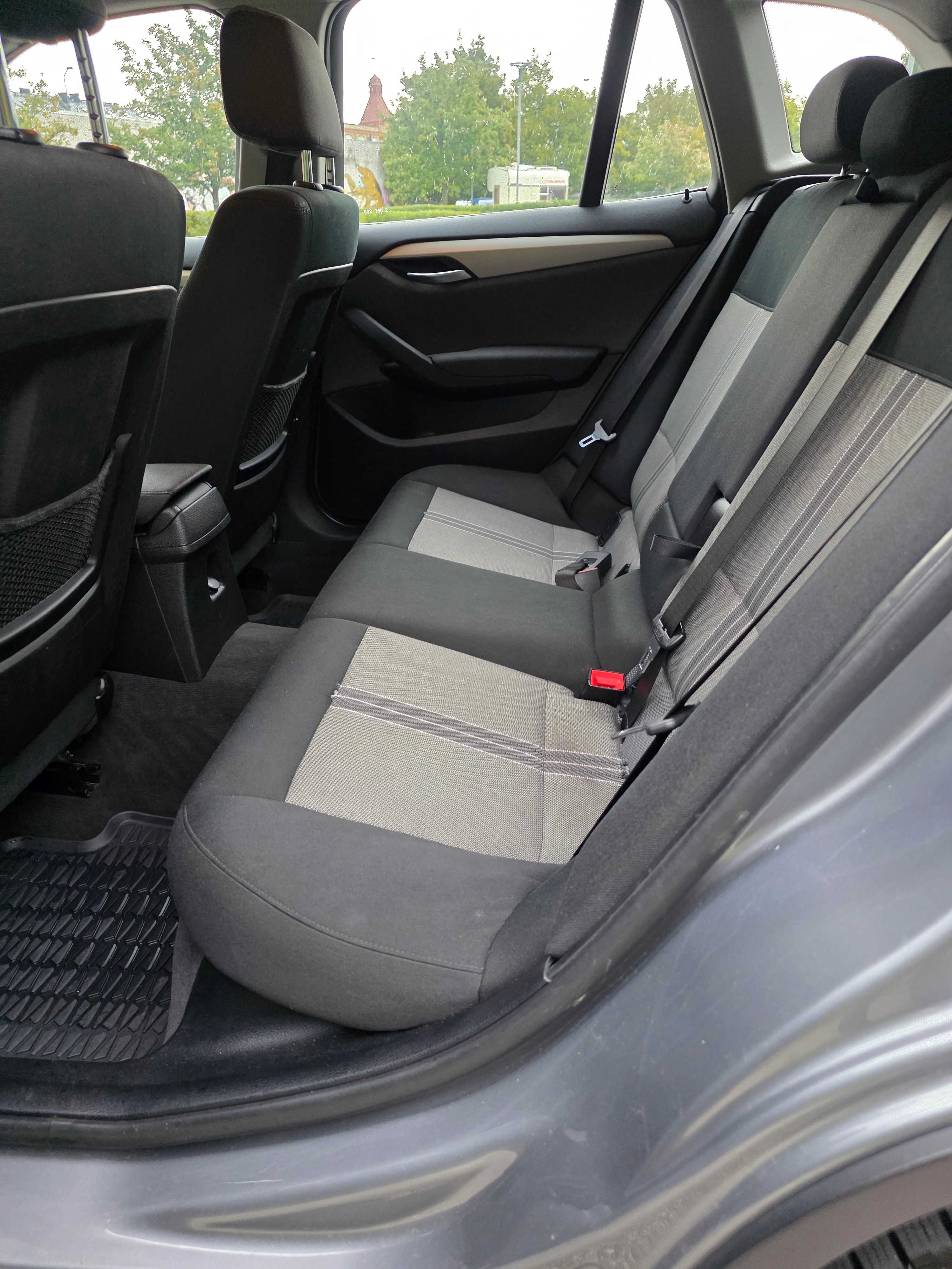BMW X1 xDrive20d Manuell 2011, bild 6/6