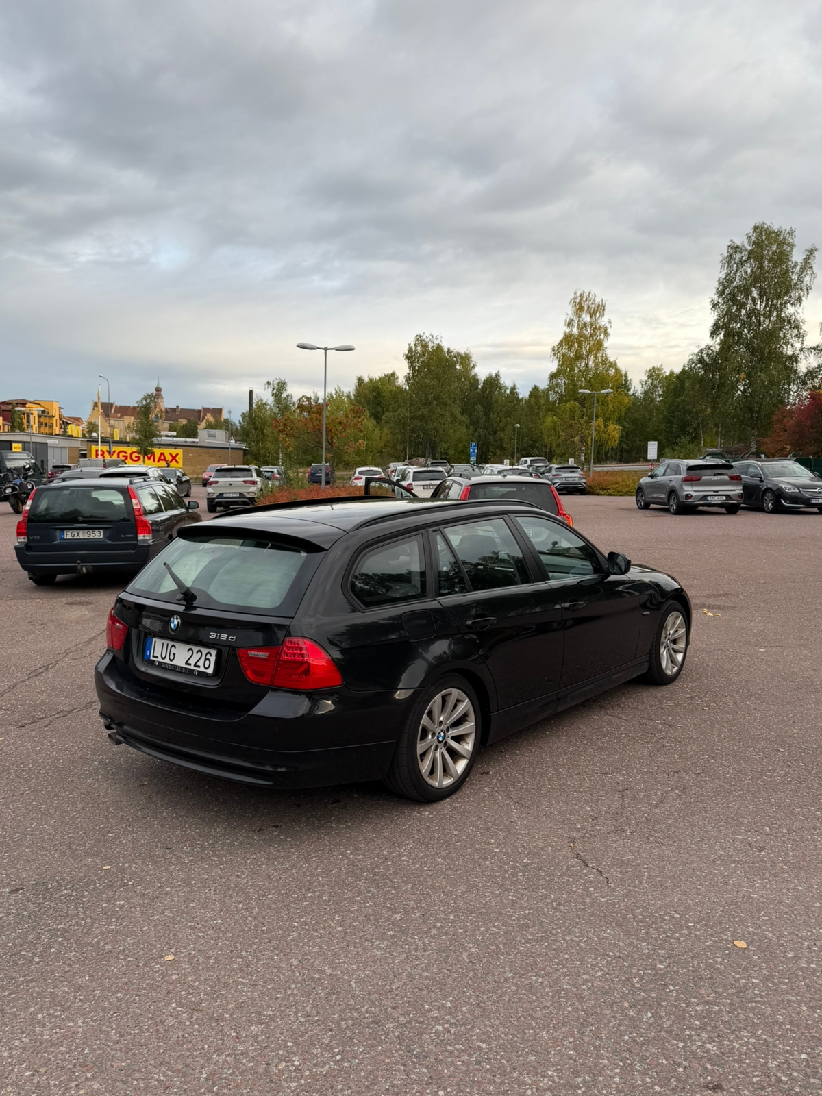 BMW 318 d Touring Manuell 2012, kuva 3/4