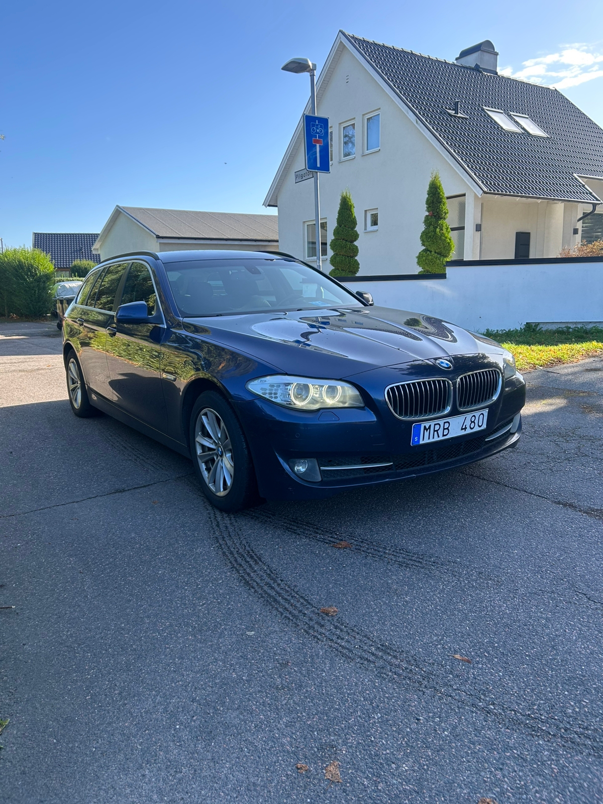 BMW 530 2011, bild 2/10