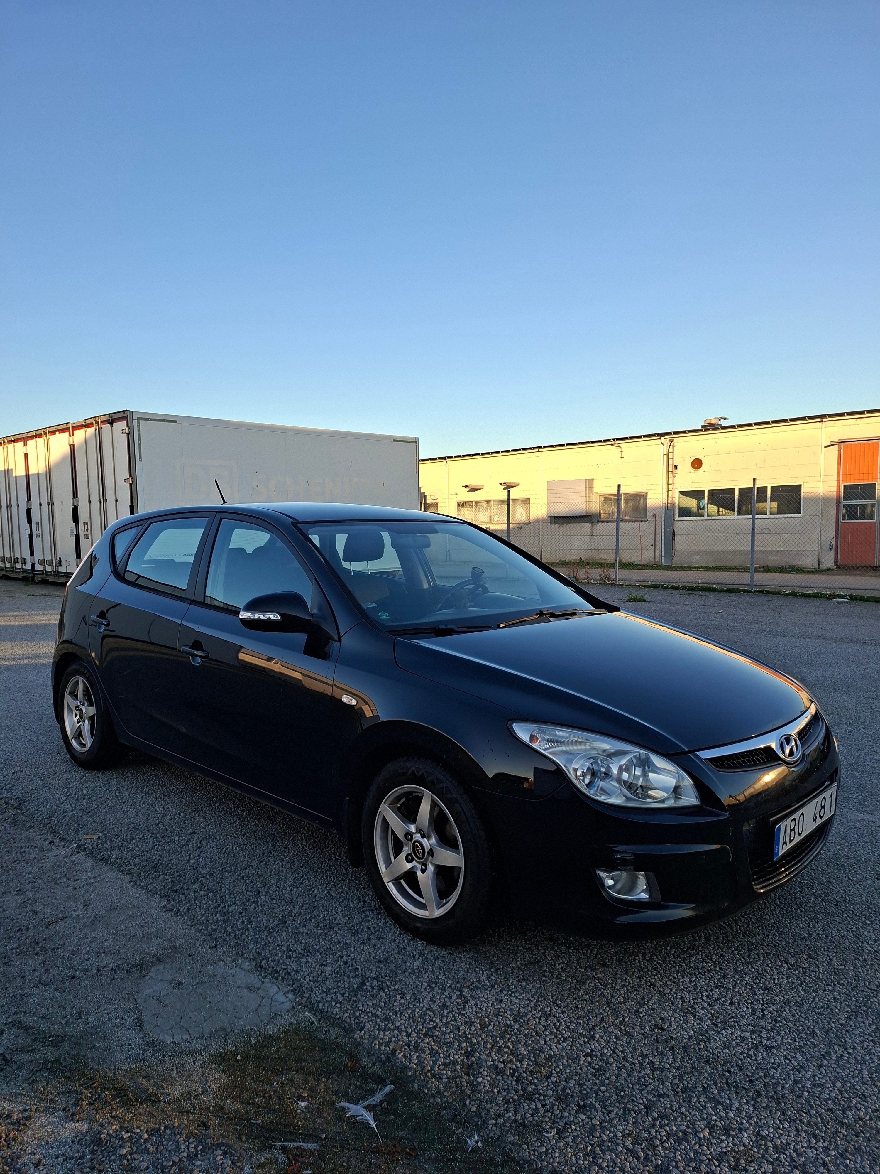 Hyundai i30 1.6 CRDi Manuell 2010, bild 3/10