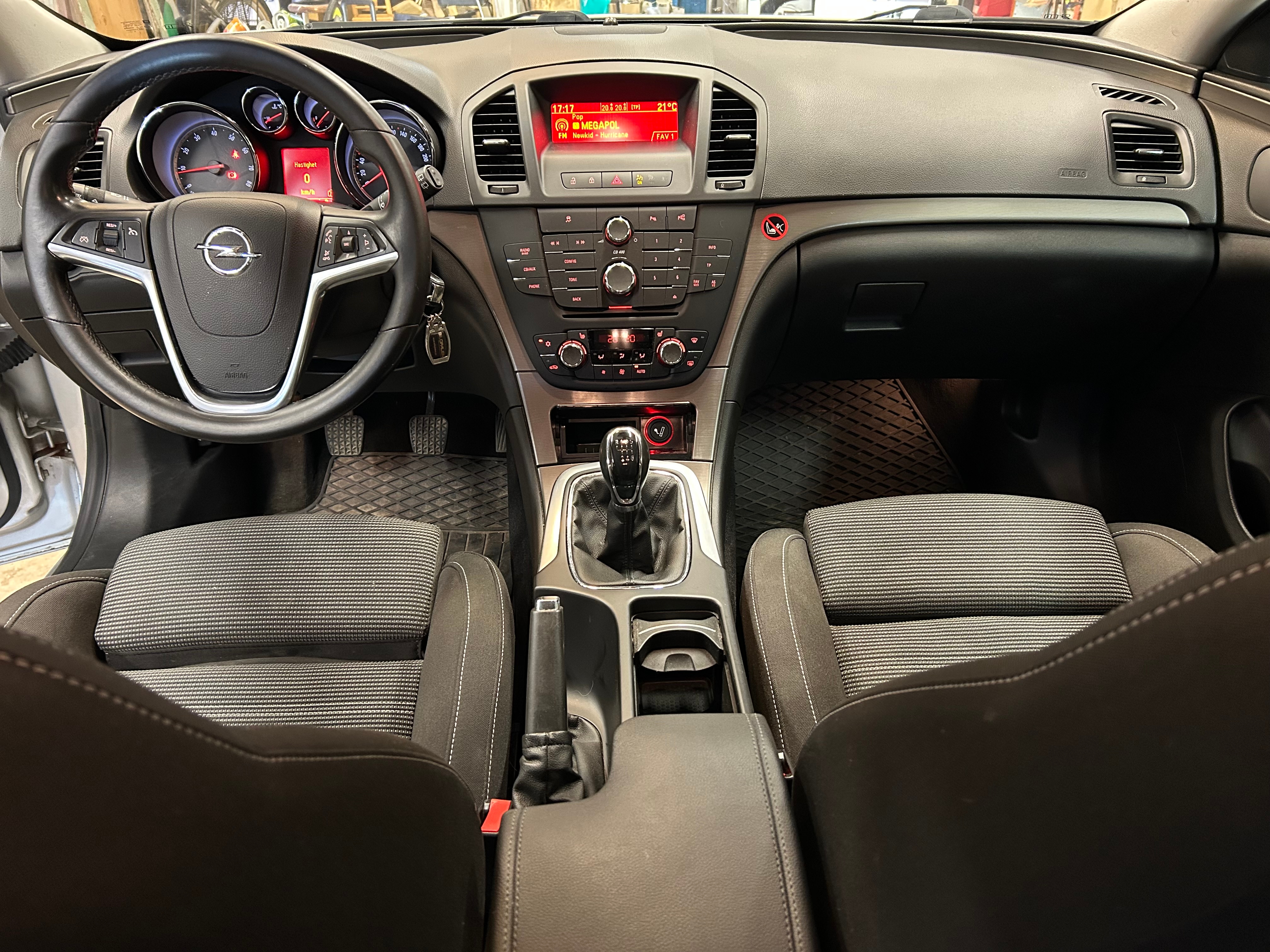 Opel Insignia 2011, bild 4/5