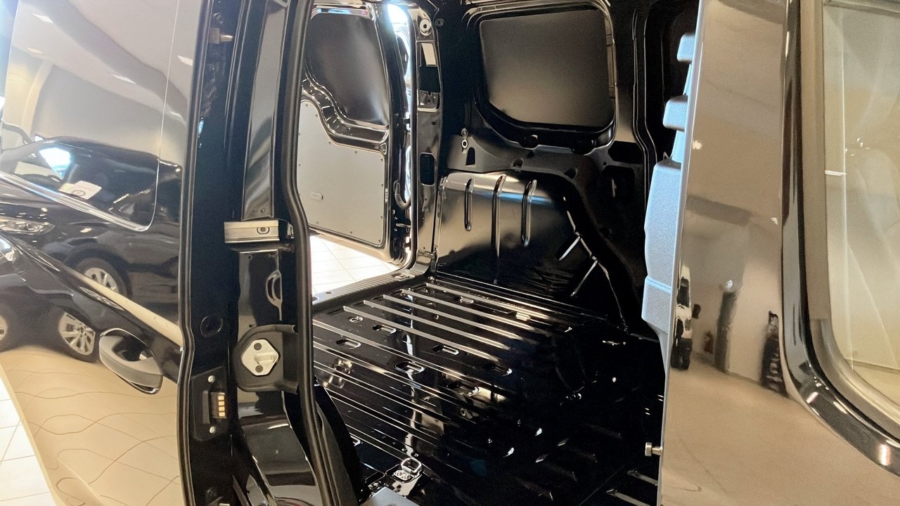 Ford Transit Connect Trend L1 2025, photo 5/10