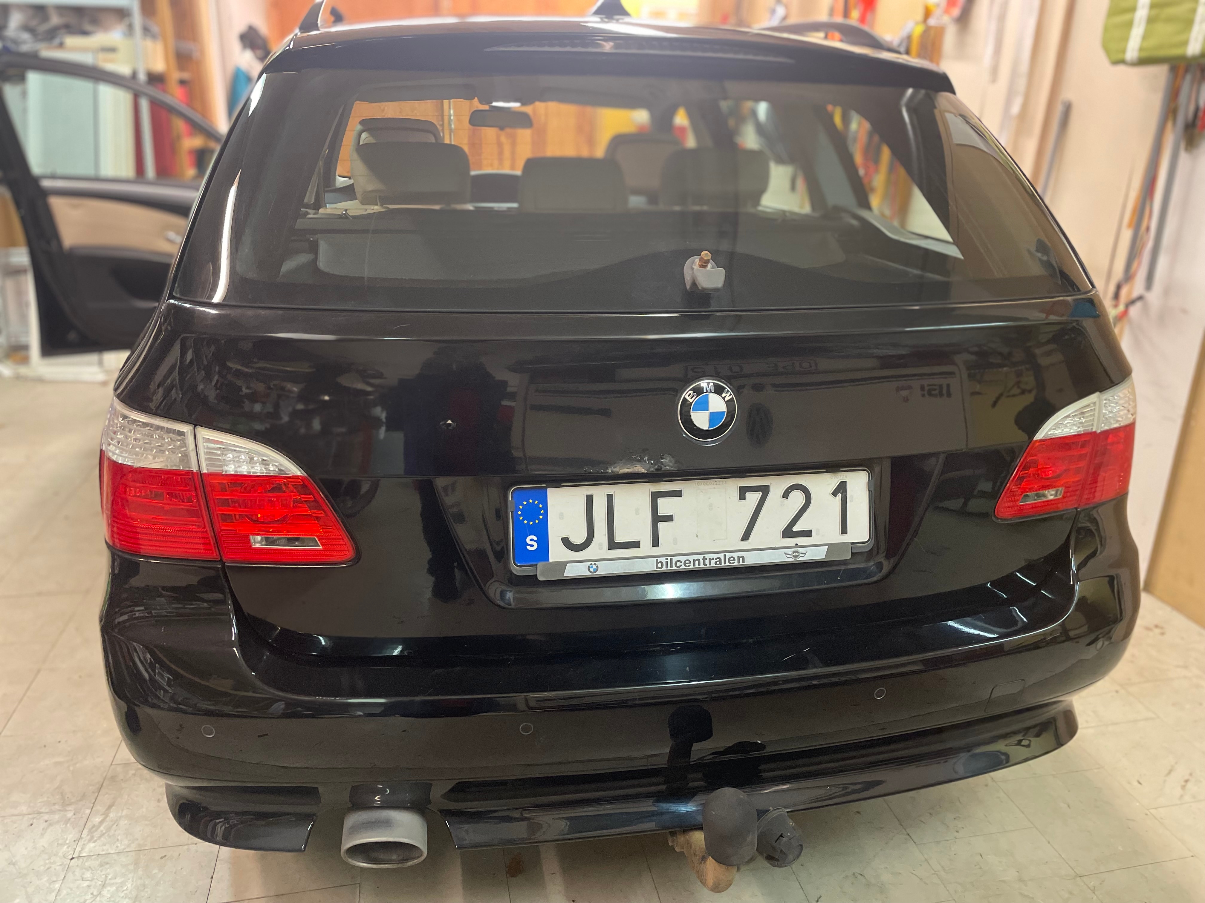 BMW 520 d Touring Manuell 2010, kuva 2/7