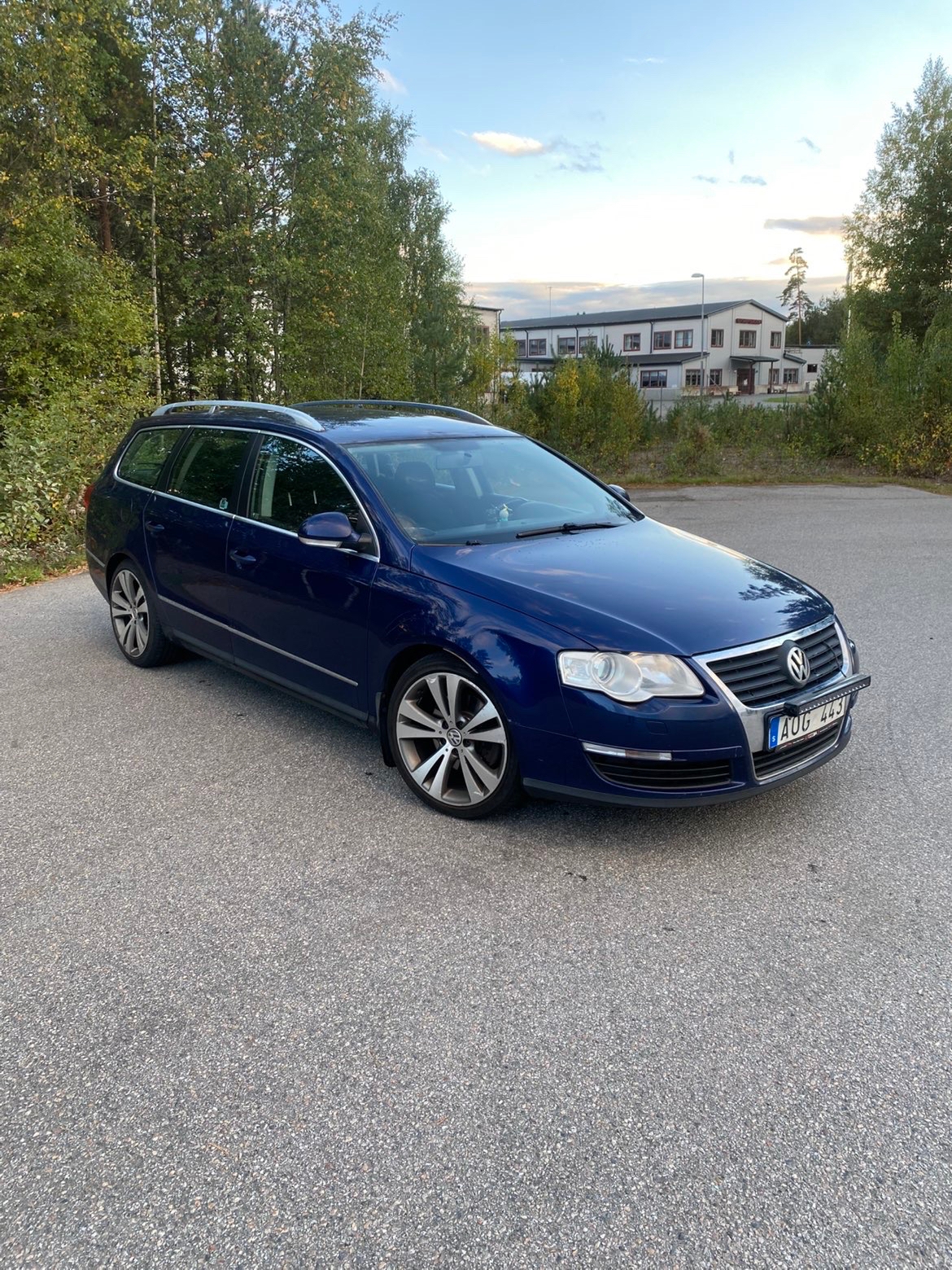 Volkswagen Passat 2009, bild 3/9