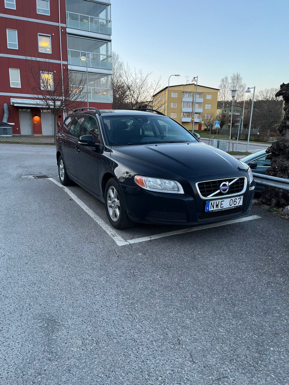 Volvo V70 T4 Powershift 2013, kuva 2/4