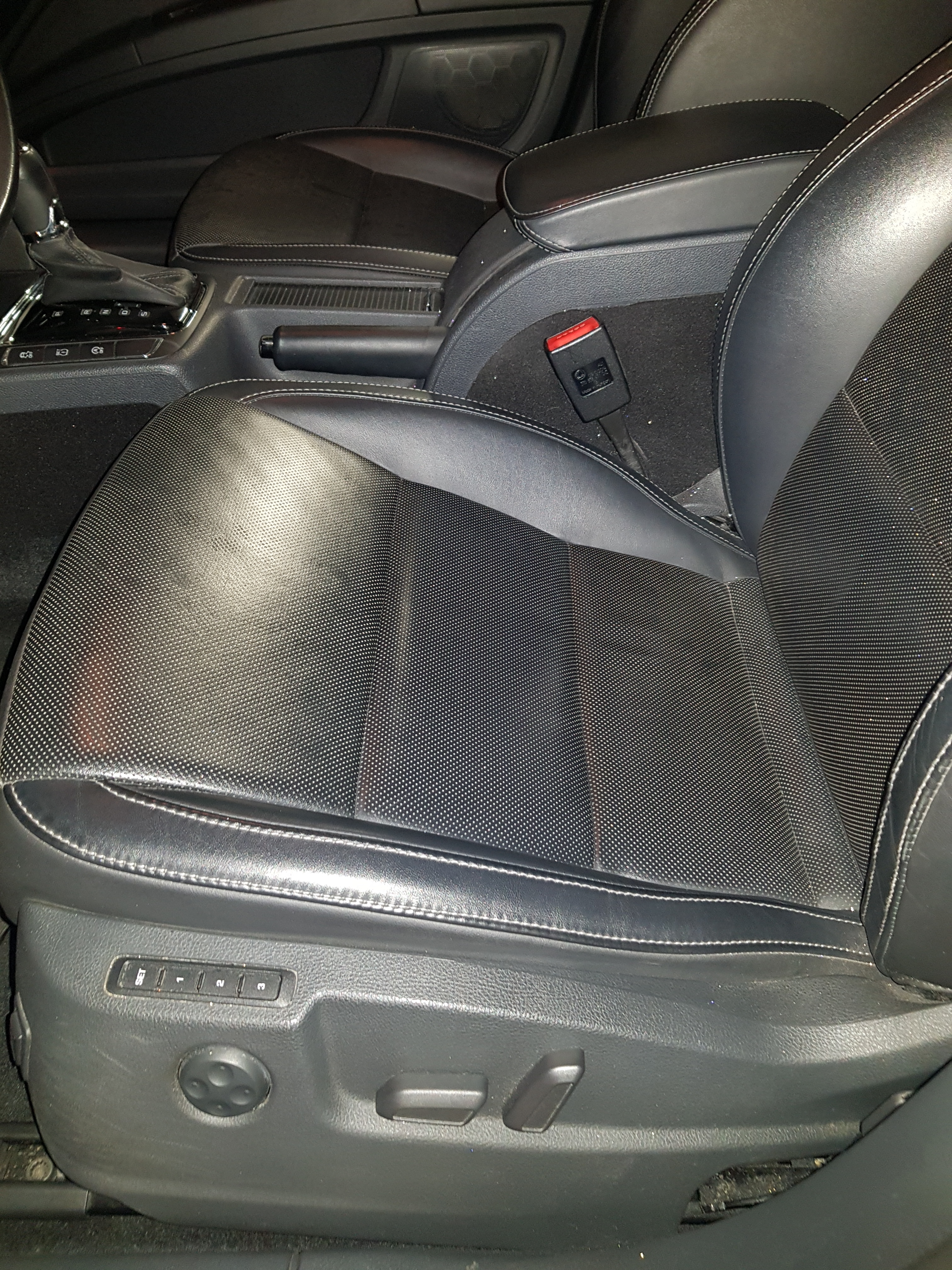 Skoda Superb 2015, bild 4/10