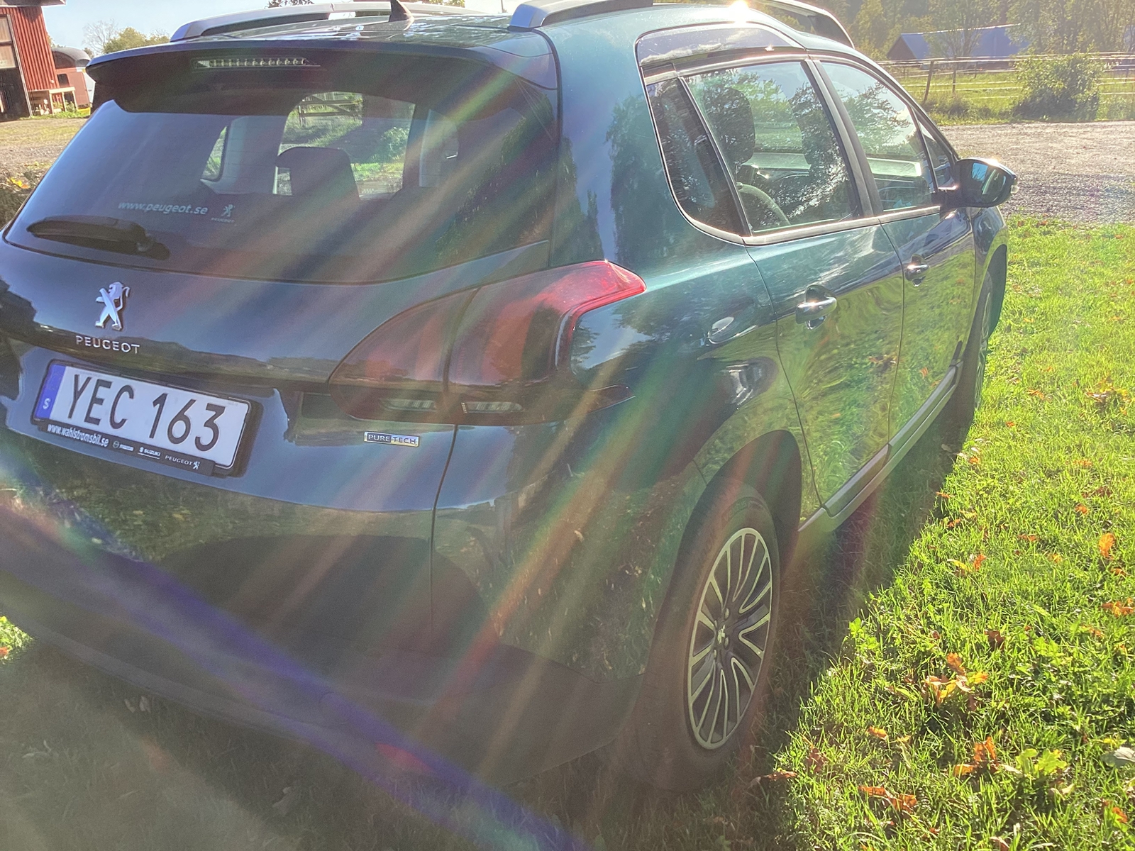 Peugeot 2008 1.2 PureTech 82 Manuell 2016, bild 3/5