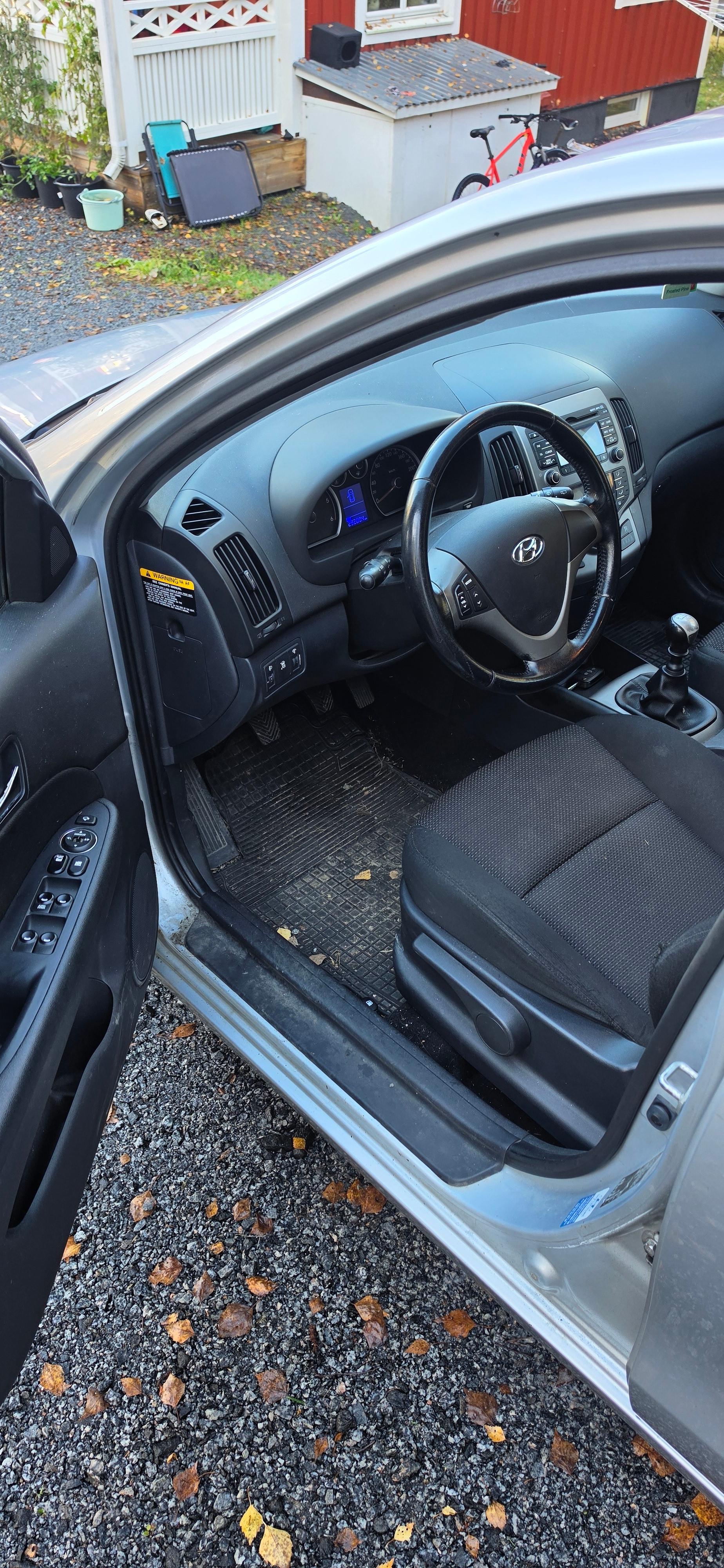 Hyundai i30 1.6 CRDi Manuell 2009, kuva 6/9