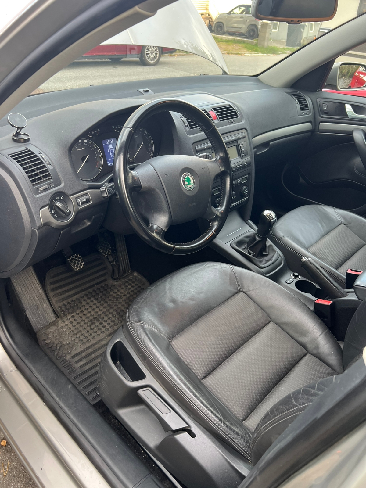 Skoda Octavia 2008, kuva 5/10