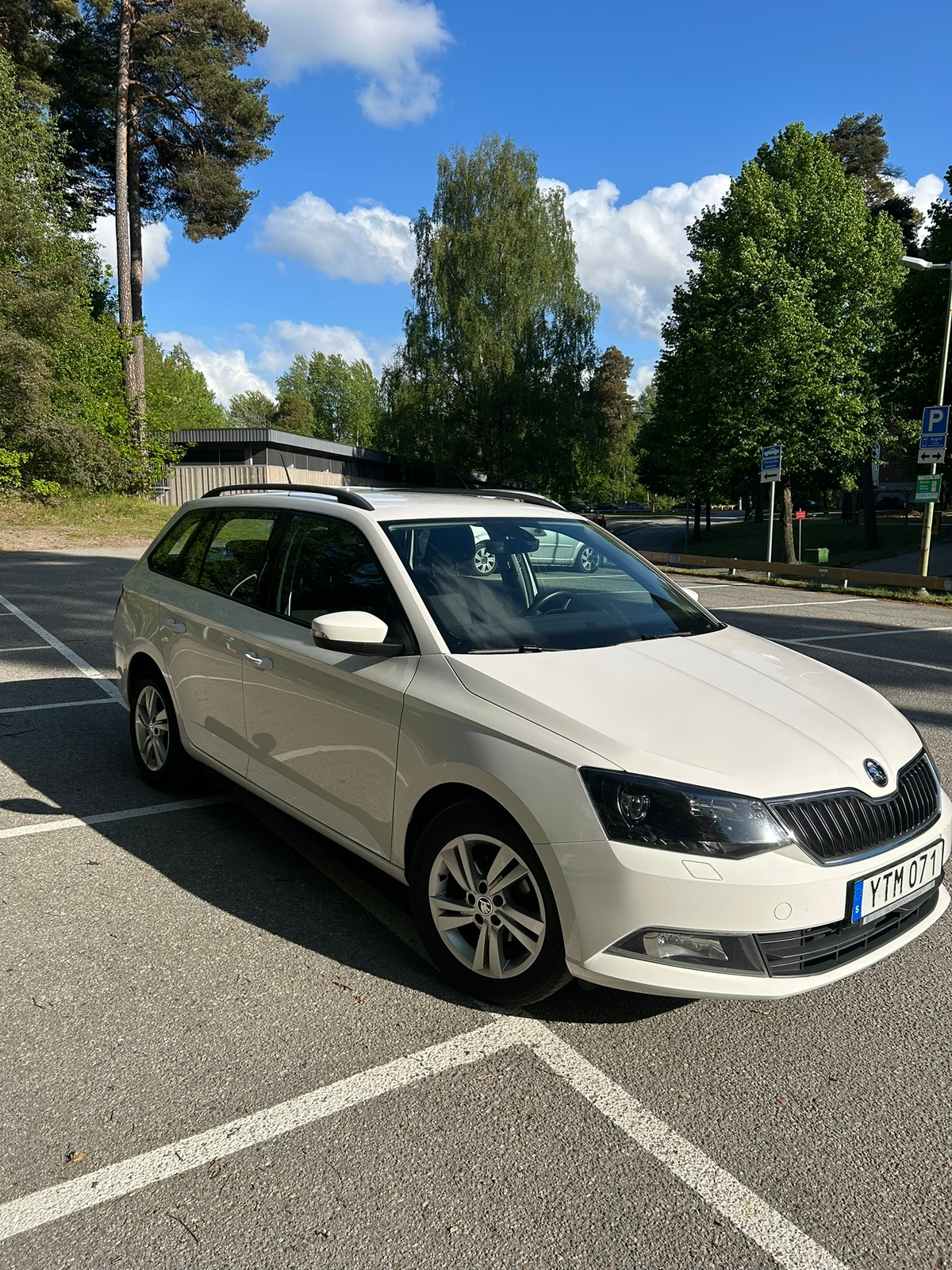 Skoda Fabia Kombi 1.0 TSI Manuell 2018, bild 2/10